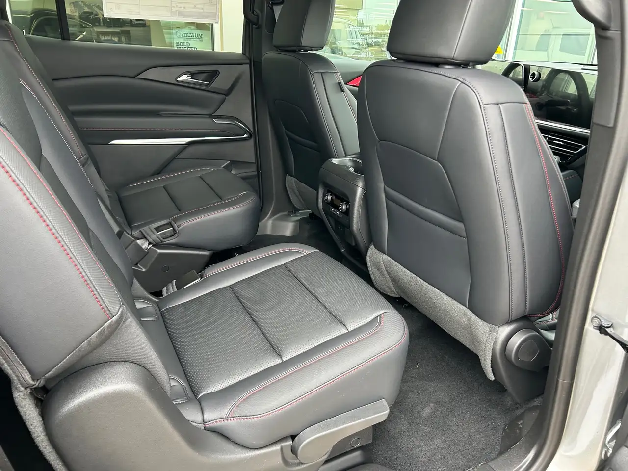 Chevrolet Traverse photo Chevrolet Traverse