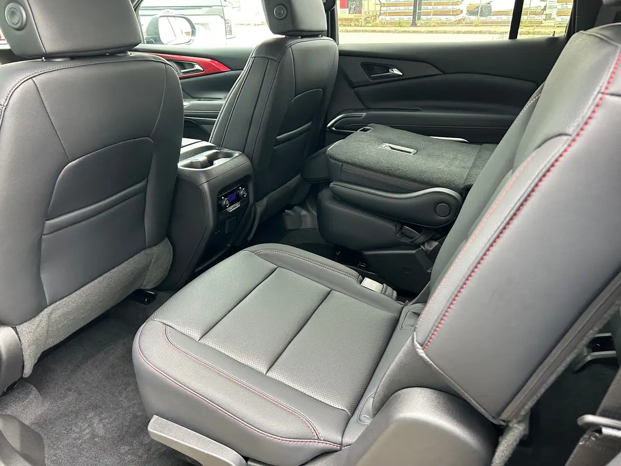 Chevrolet Traverse photo Chevrolet Traverse