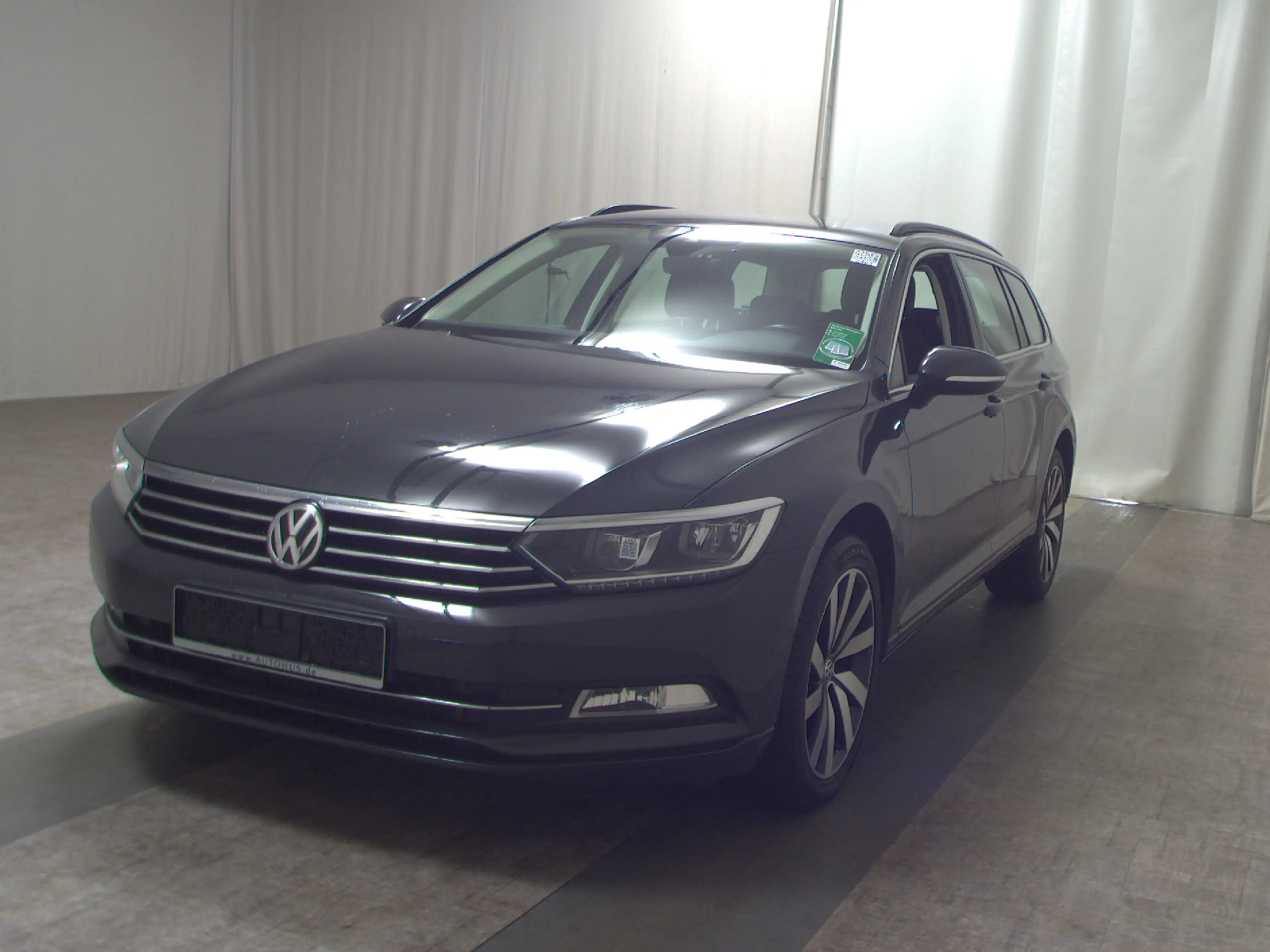 Volkswagen Passat Variant — photo 15