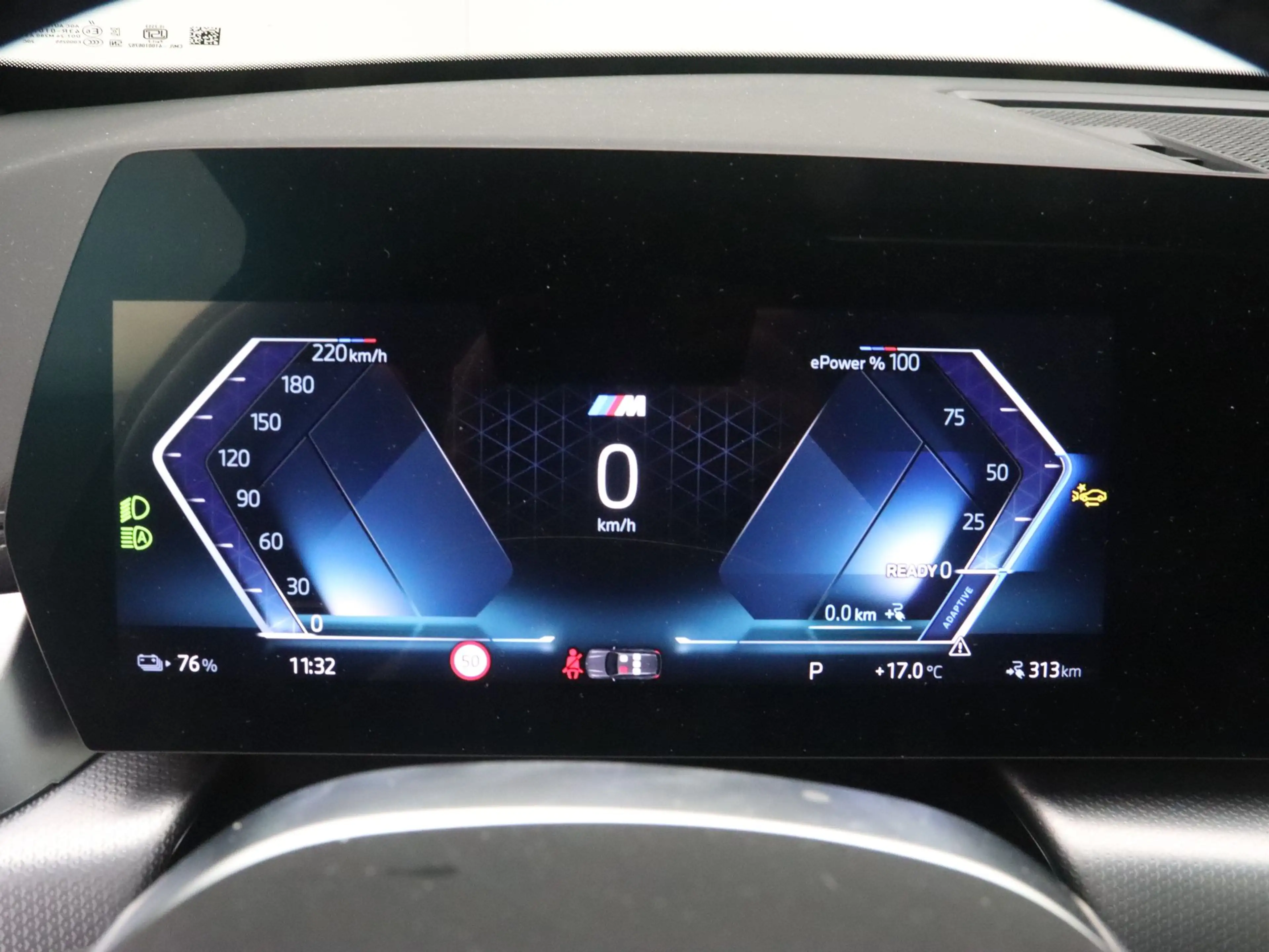 BMW iX1 eDrive20 67 kWh M Sport Edition — photo 3