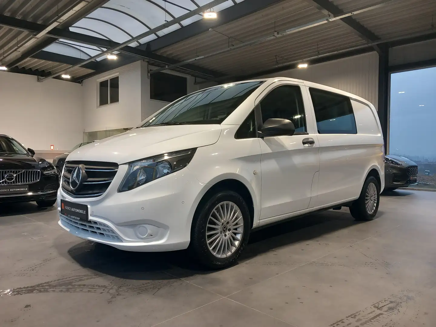 Mercedes-Benz Vito 124 double cabine garantie 12M Blanc - 2