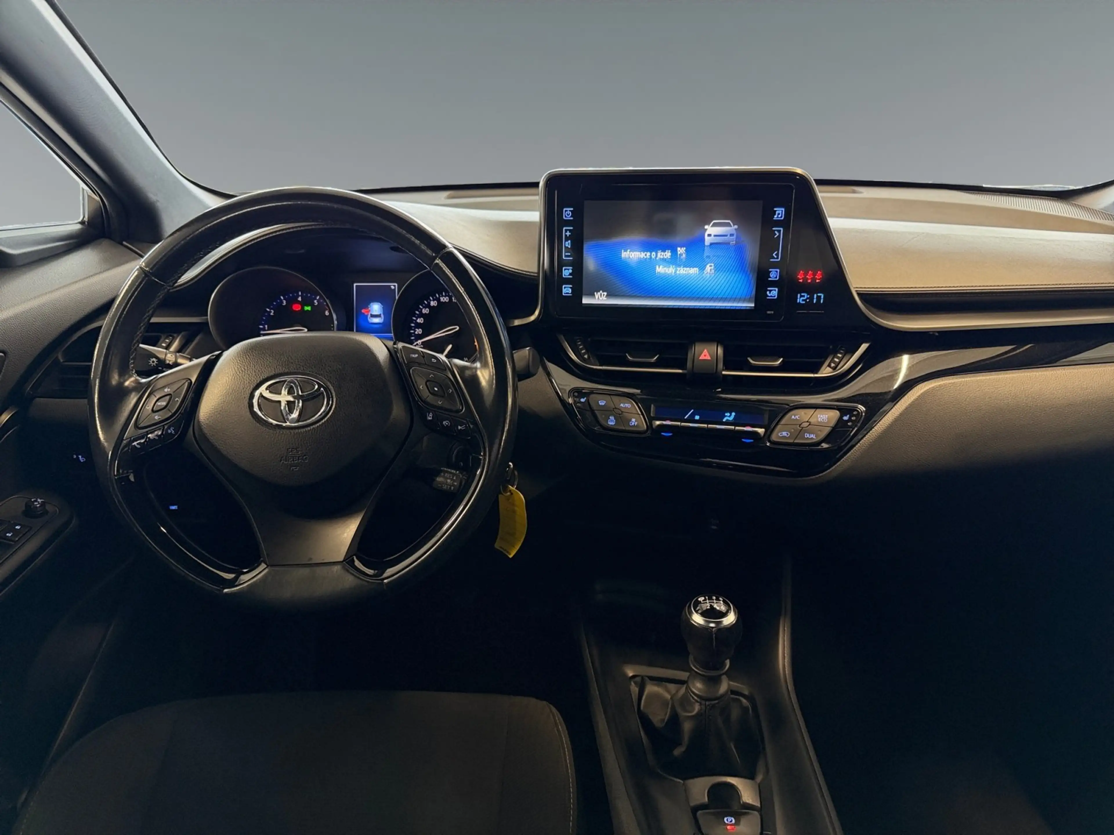 Toyota C-HR 1.2 Turbo +Kamera+Sitzheizung+Tempomat — photo 11