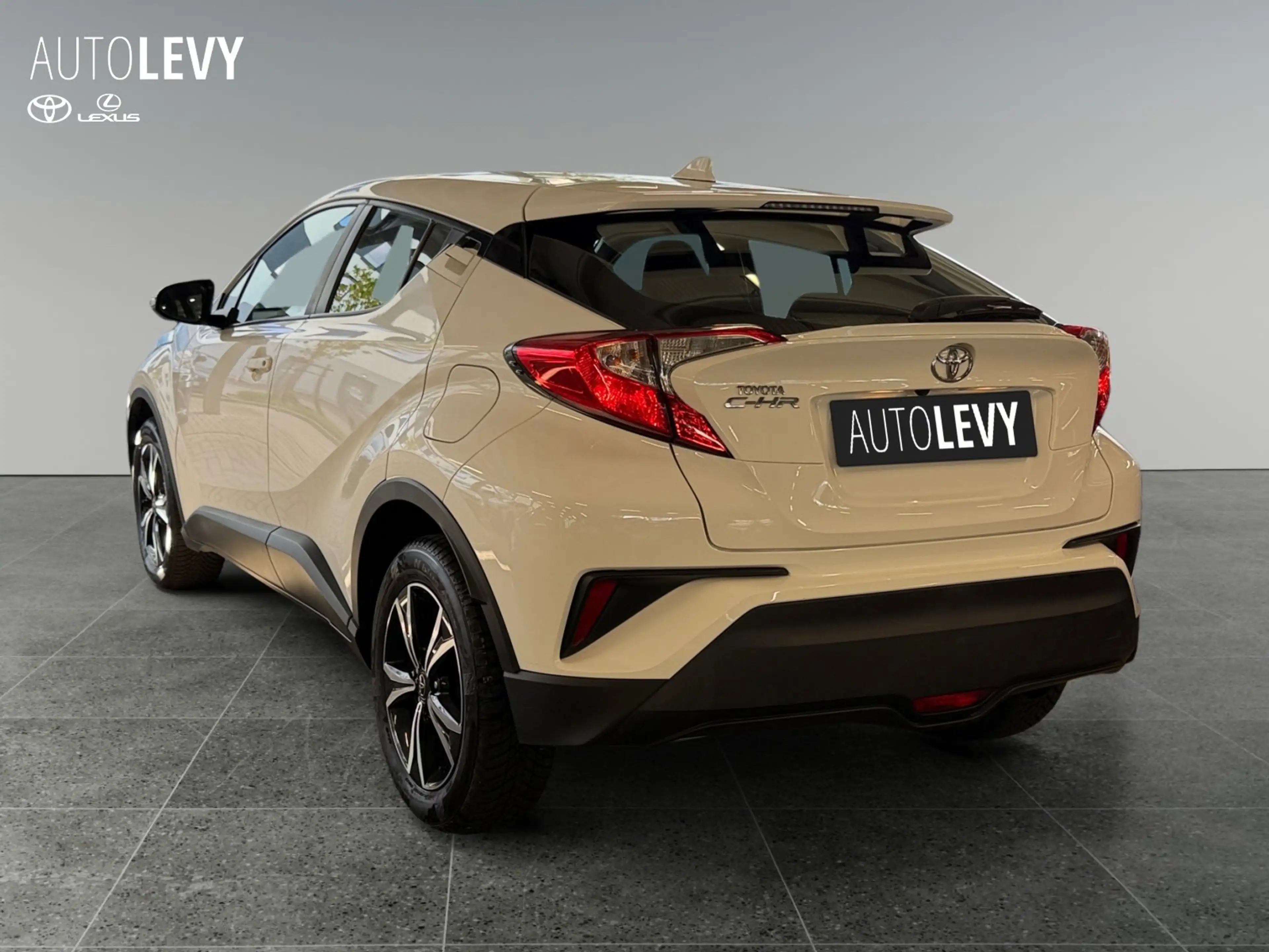 Toyota C-HR 1.2 Turbo +Kamera+Sitzheizung+Tempomat — photo 4