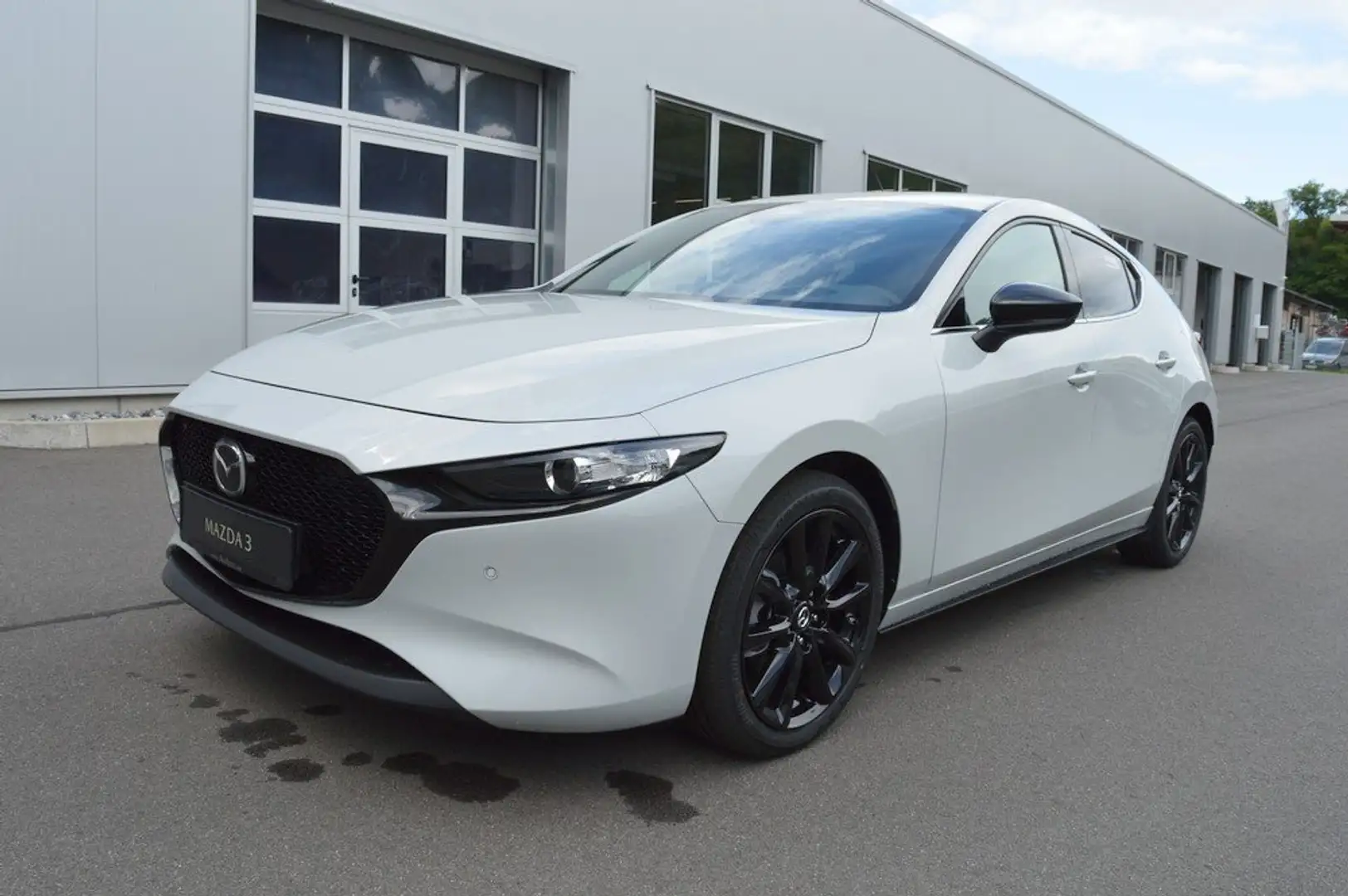 Mazda 3 e-SKYACTIV-G 140 M HYBRID Aut. NAGISA *Leder+LED* Weiß - 2