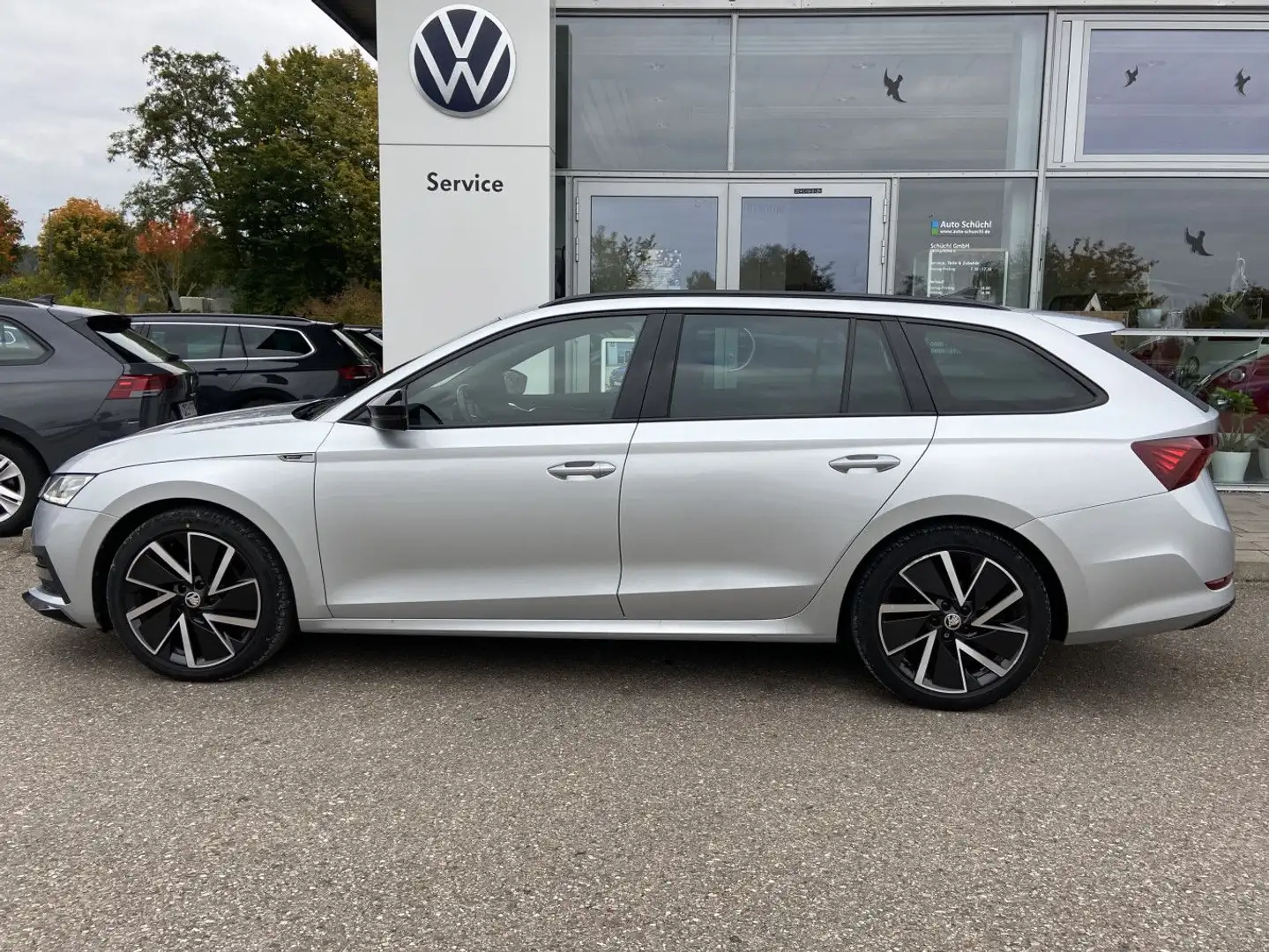 Skoda Octavia Combi 2.0 TDI DSG Sportline 18"+NAVI-COL Silber - 2