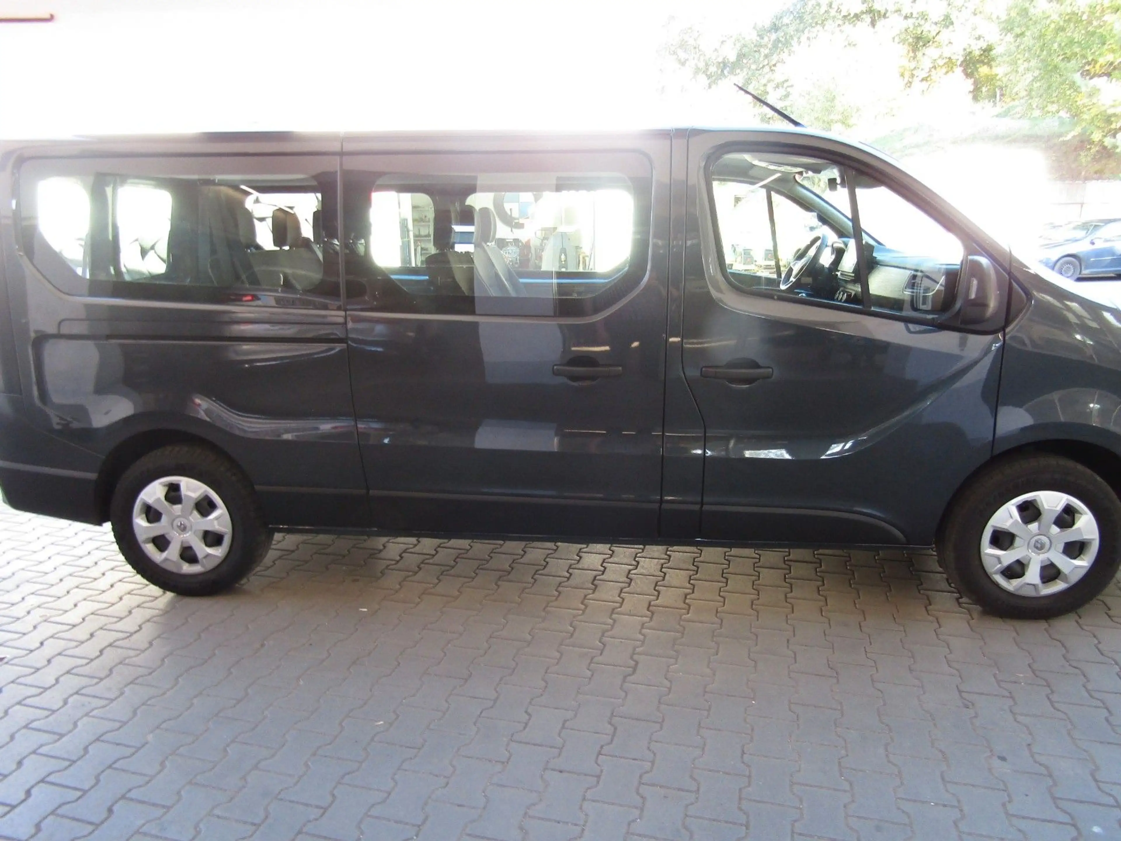 Renault Trafic Blue dCi 150  3,1t  9 Sitzer L2 Equilibre — photo 7