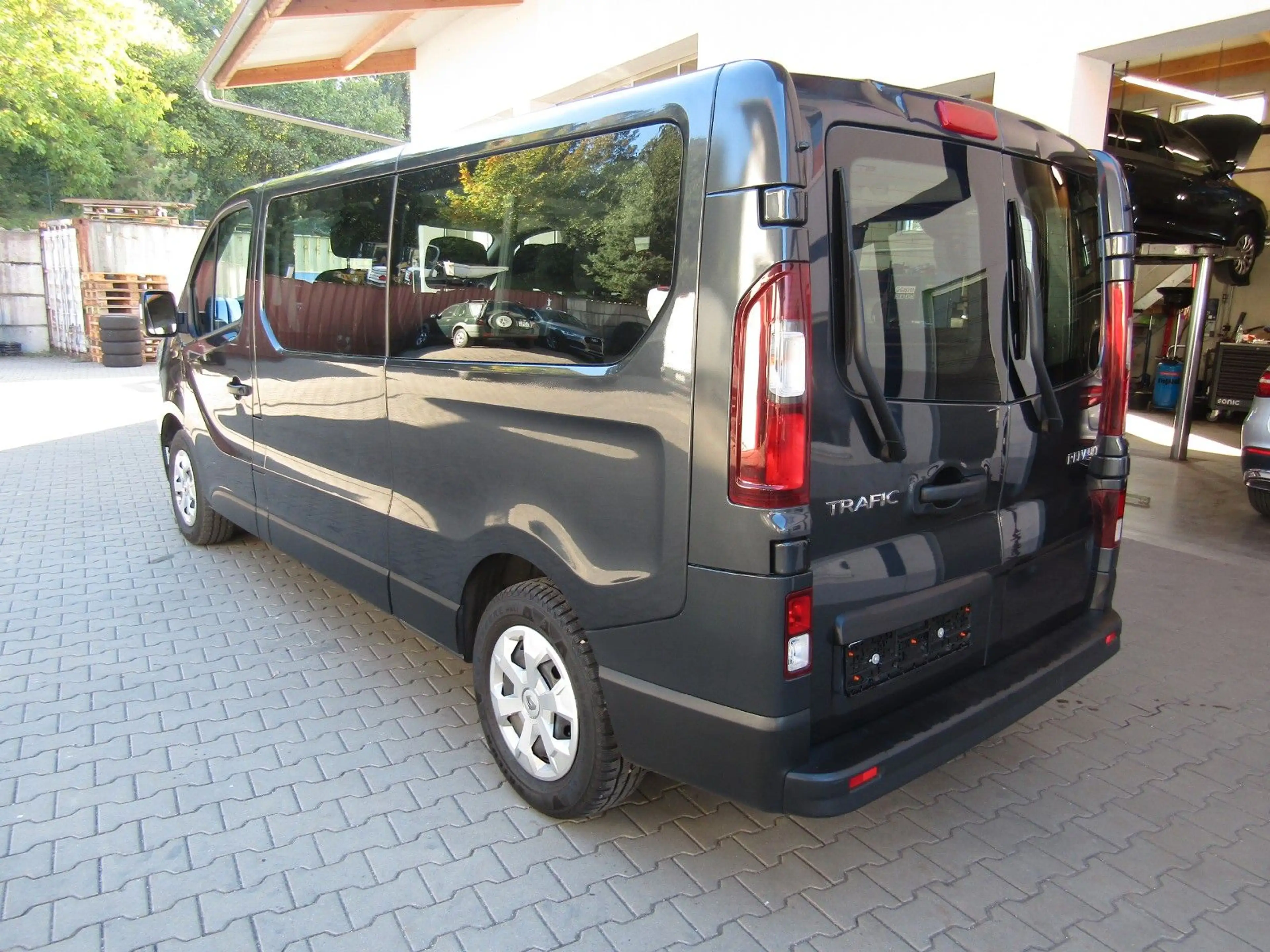 Renault Trafic Blue dCi 150  3,1t  9 Sitzer L2 Equilibre — photo 5