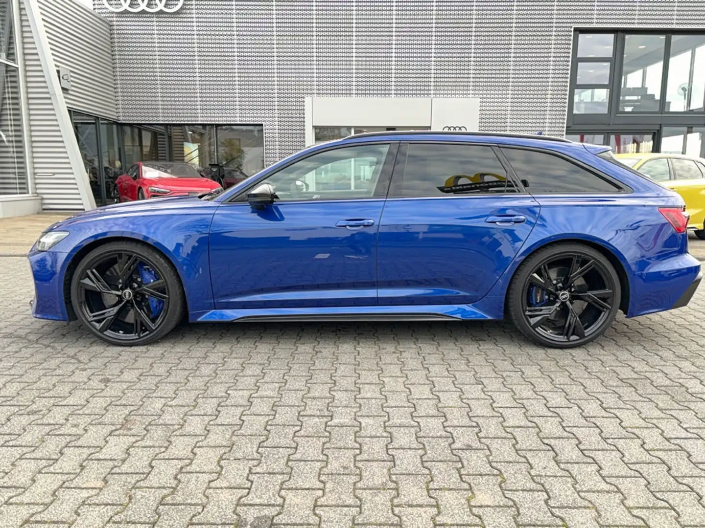 Audi RS6 Carbon/Keramik/305km/h/RS-AGA/Pano/Laser/360°/HuD/ACC/22Zoll Bleu - 2