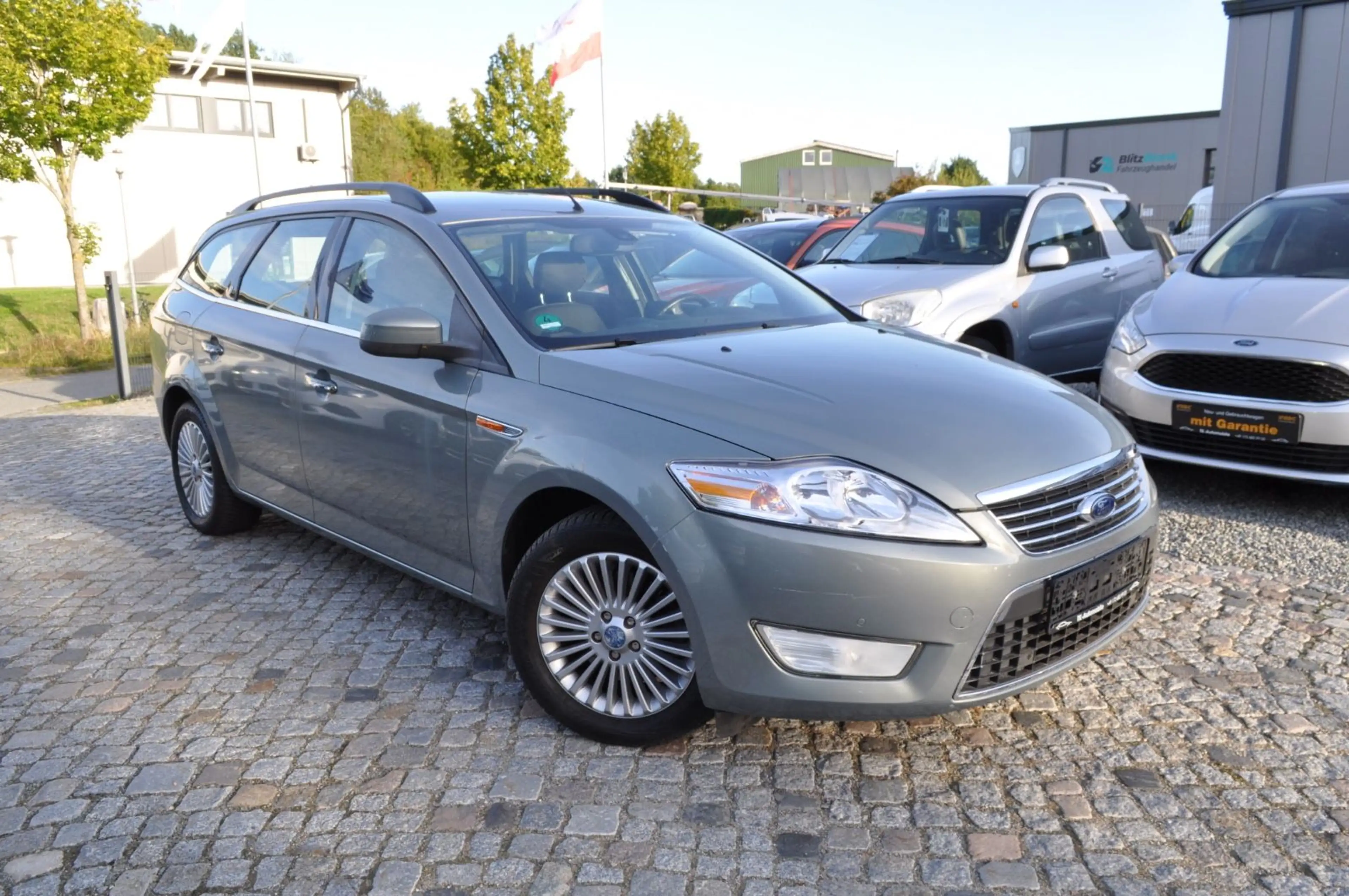 Ford Mondeo Turnier Ghia /TÜV/AU NEU/S-HEFT/PDC/KLIMA — photo 3