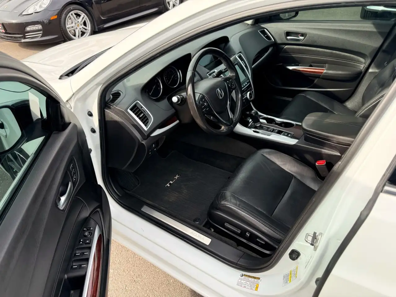 Acura TLX снимка Acura TLX