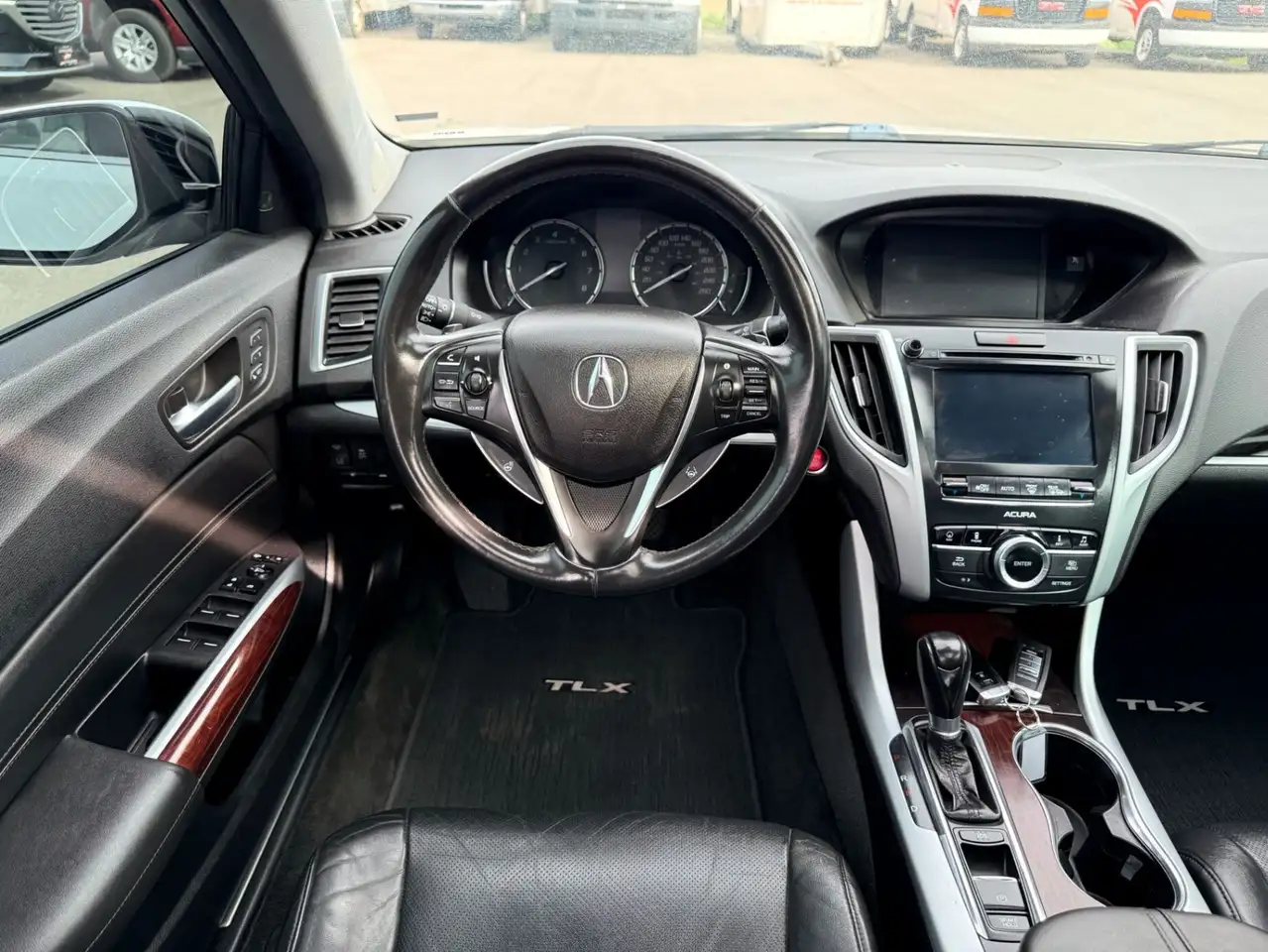 Acura TLX снимка Acura TLX