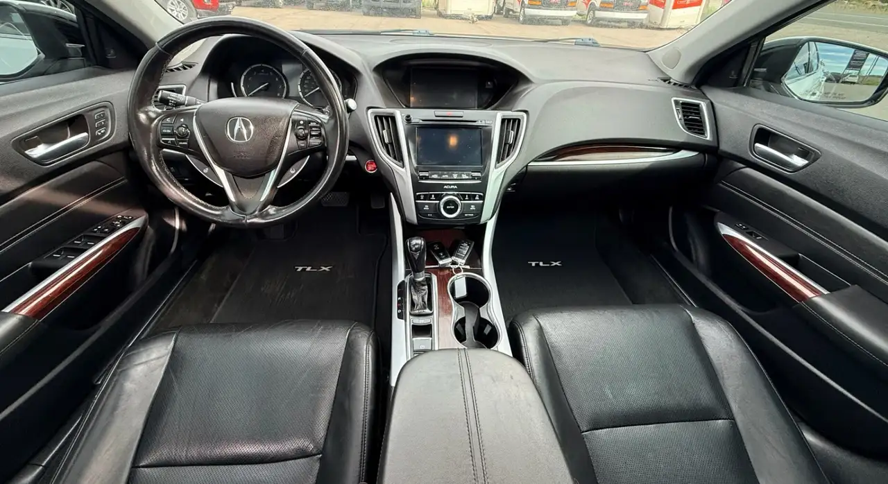 Acura TLX снимка Acura TLX