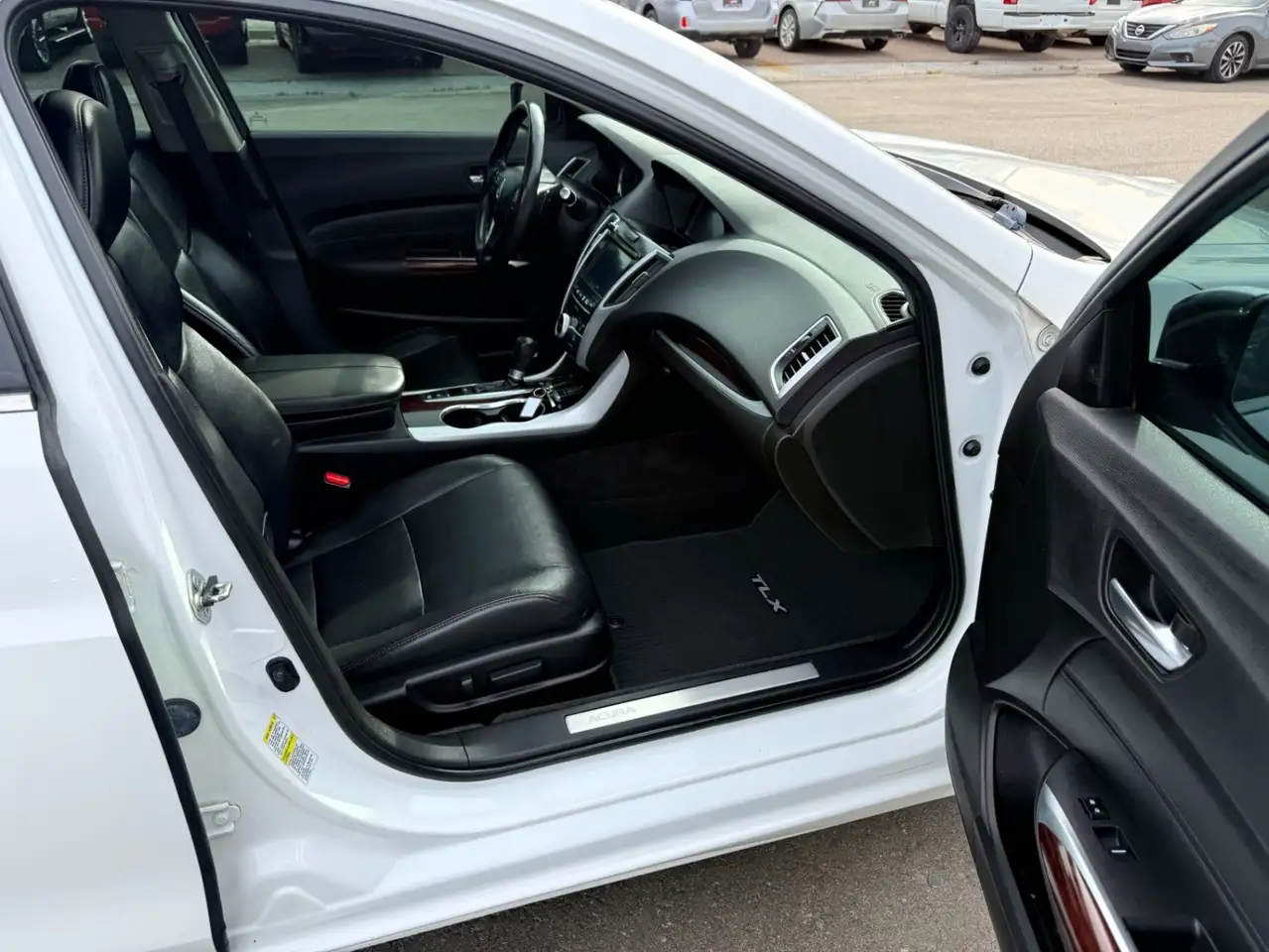 Acura TLX снимка Acura TLX