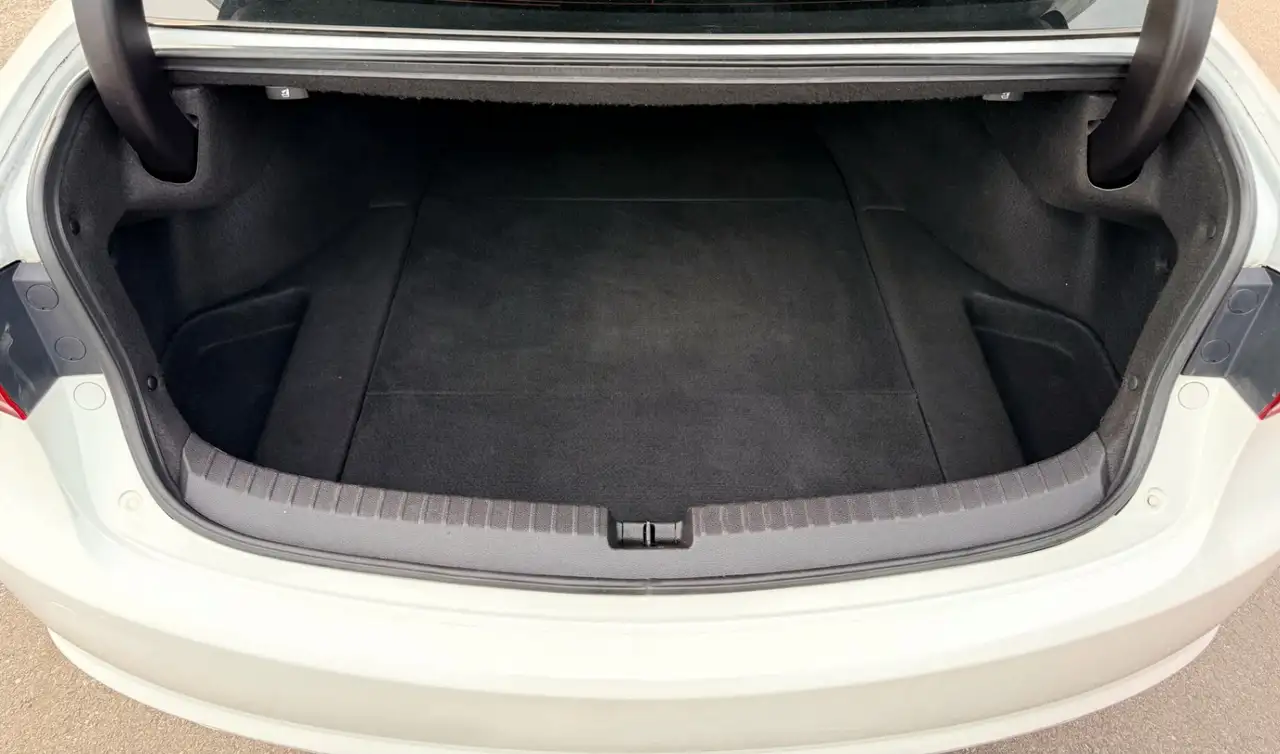 Acura TLX снимка Acura TLX