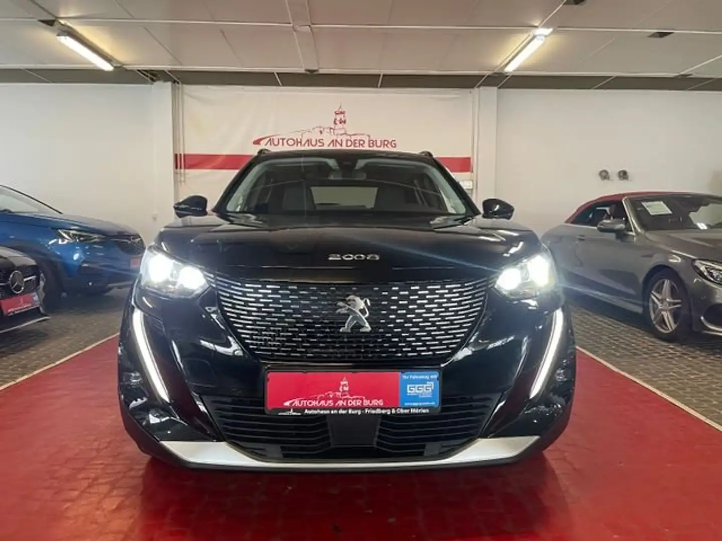 Peugeot 2008 Allure Pack Schwarz - 2