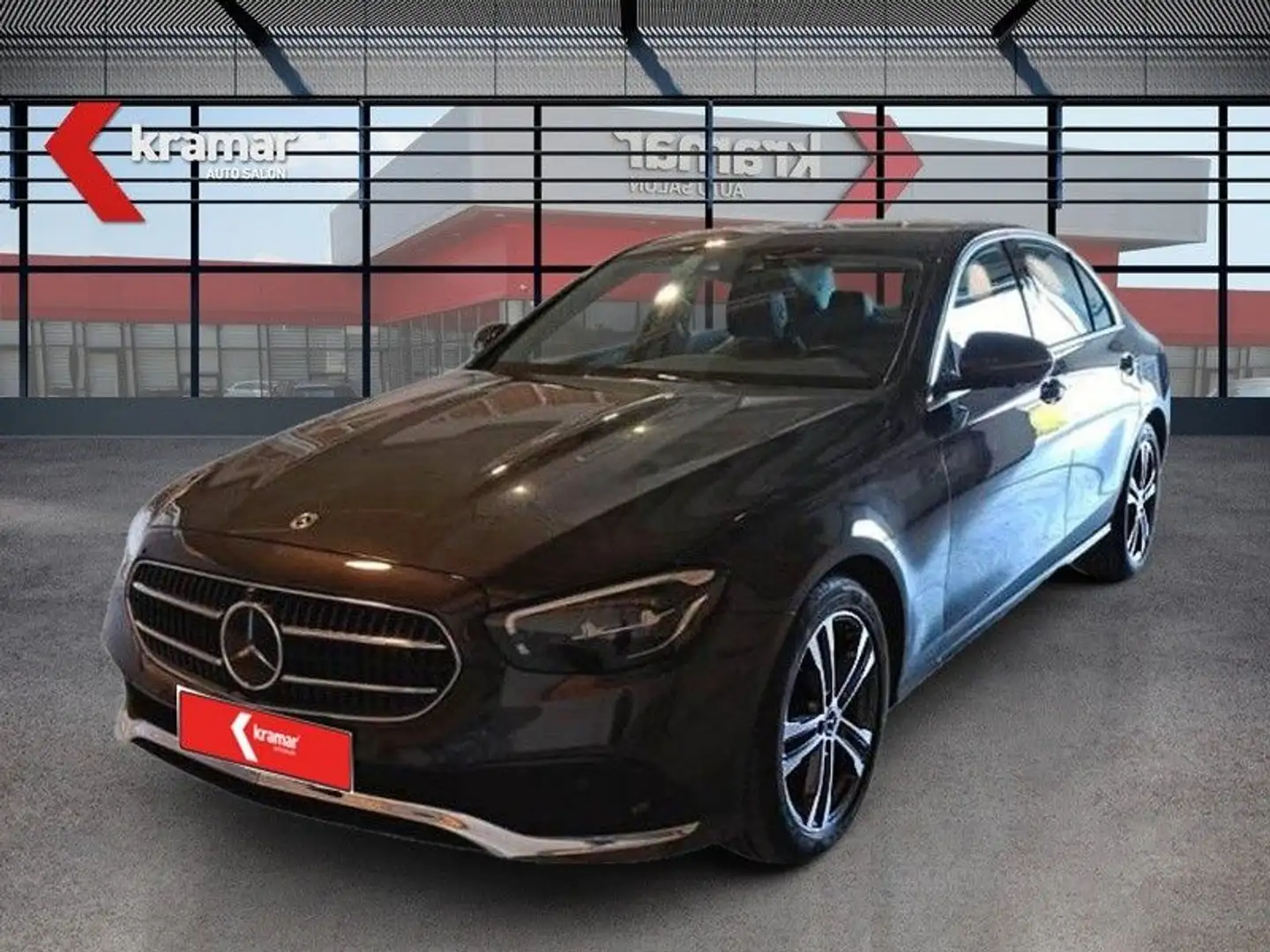 Mercedes-Benz E 220 d G-Tronic AVANTGARDE  LED/VRTUAL/360° Grau - 1
