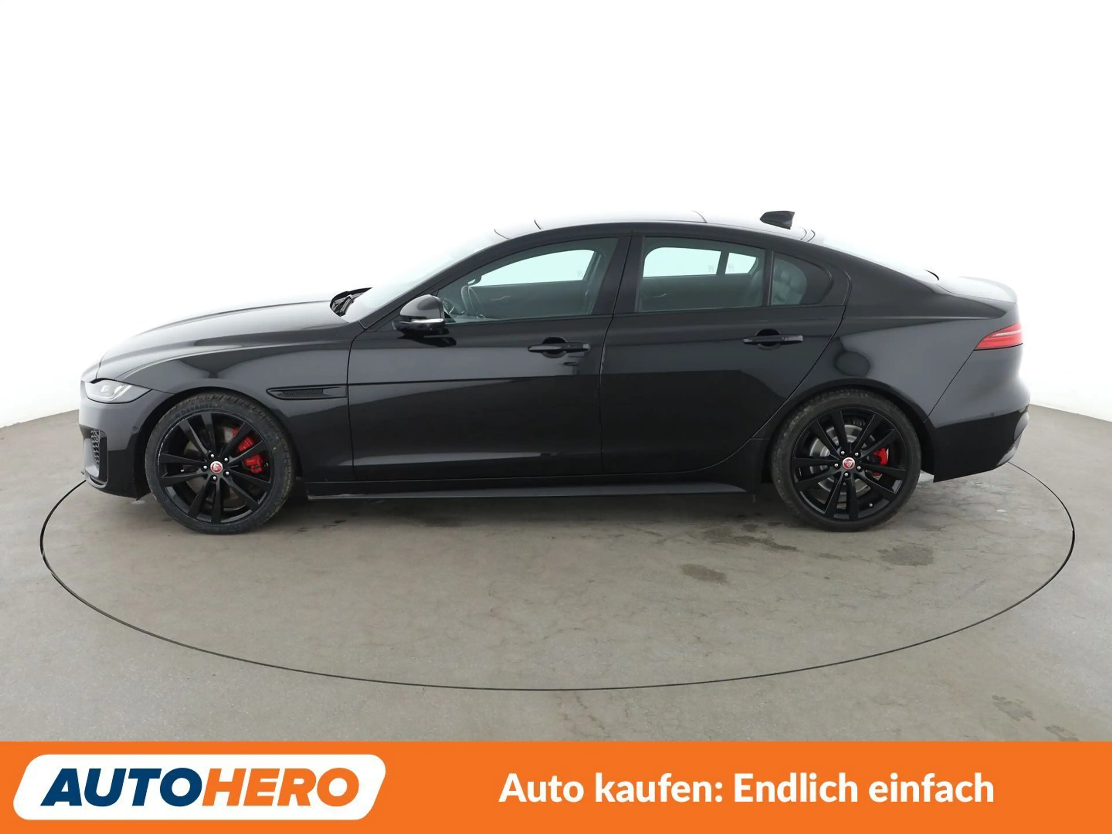Jaguar XE 25t R-Dynamic Black Aut.*NAVI*ACC*CAM*PDC* — photo 3