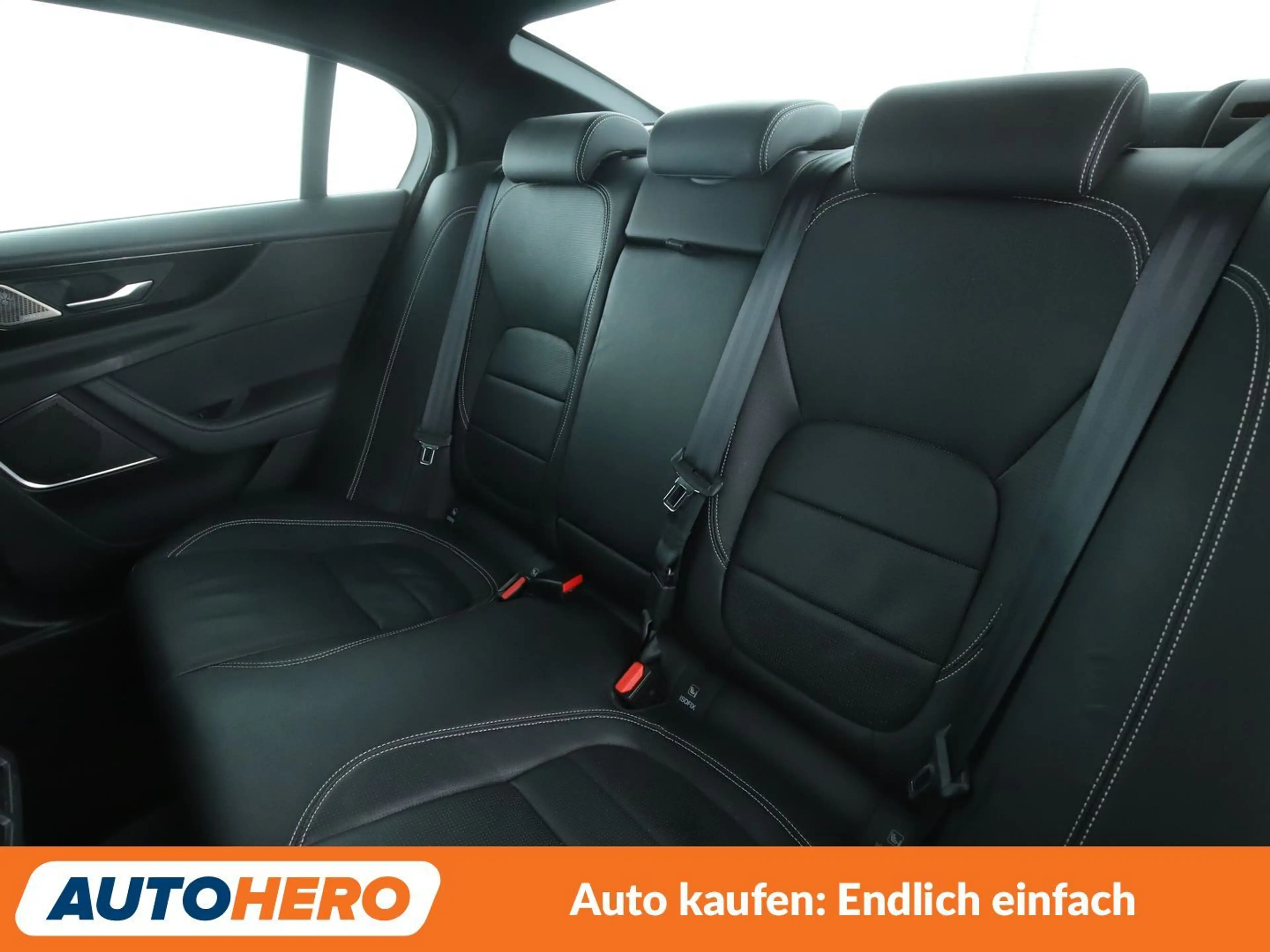 Jaguar XE 25t R-Dynamic Black Aut.*NAVI*ACC*CAM*PDC* — photo 14