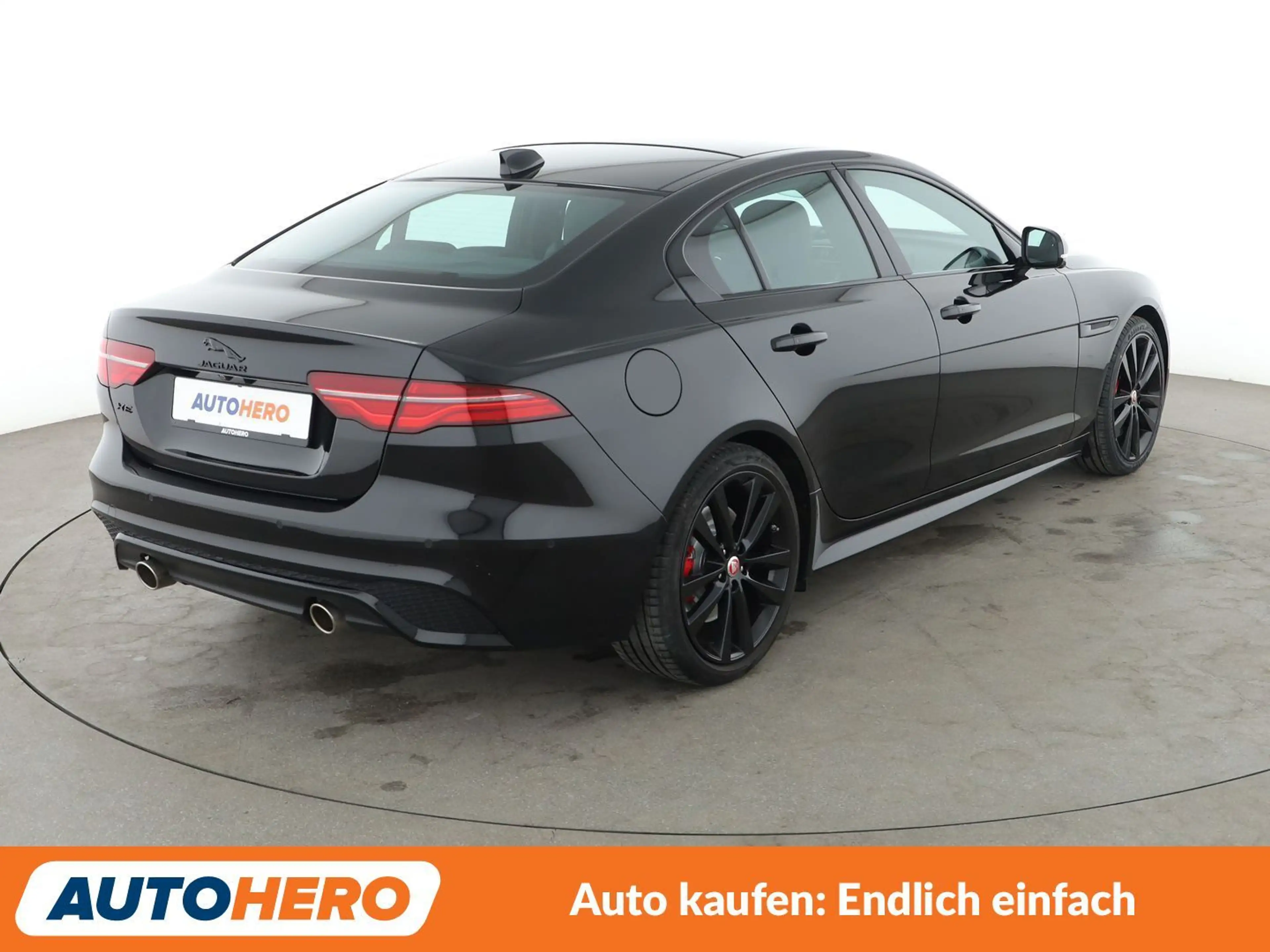 Jaguar XE 25t R-Dynamic Black Aut.*NAVI*ACC*CAM*PDC* — photo 6