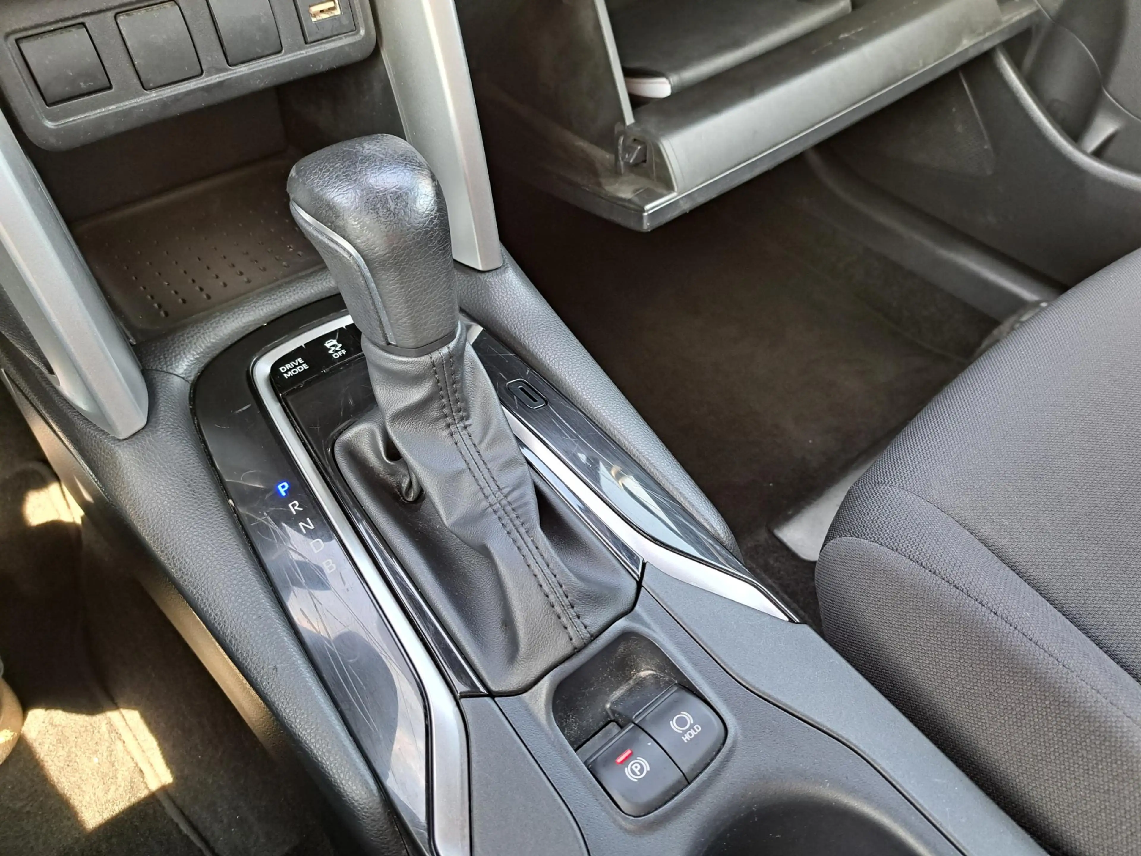 Toyota Corolla Cross Hybrid 200 Dynamic ACHTERUITRIJCAMERA AIRCO ADAPTI — photo 5