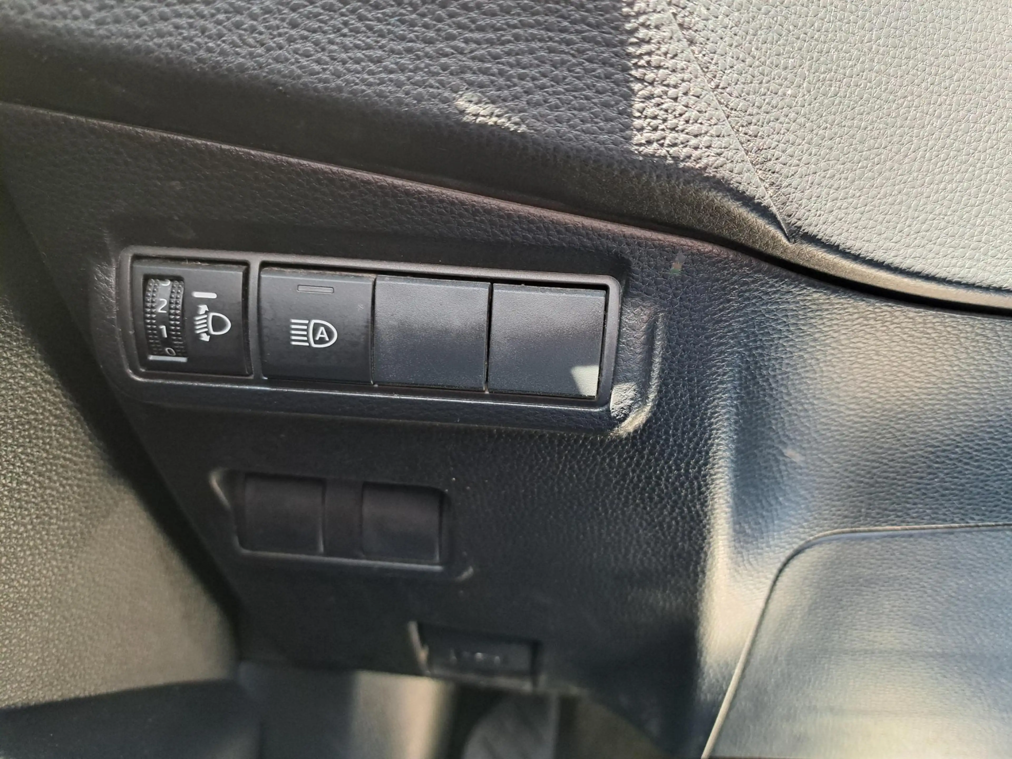 Toyota Corolla Cross Hybrid 200 Dynamic ACHTERUITRIJCAMERA AIRCO ADAPTI — photo 11