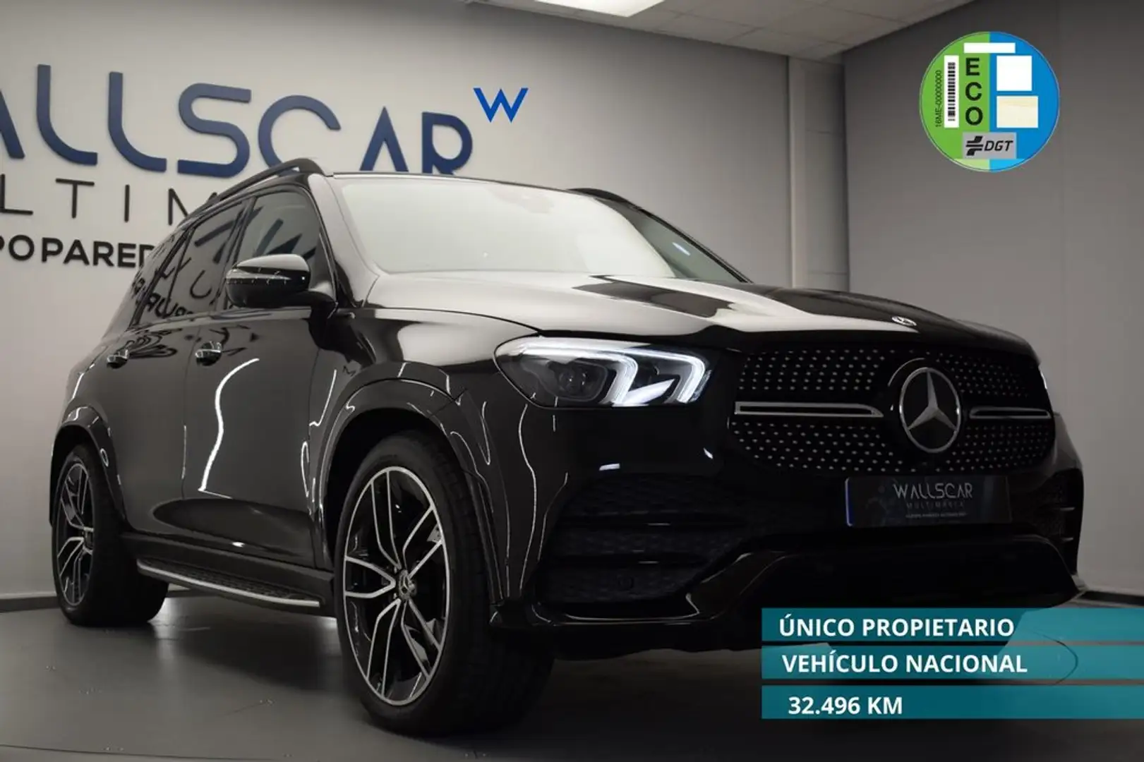 Mercedes-Benz GLE 300 d 4MATIC Schwarz - 1