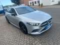 Mercedes-Benz A 180 d AMG Kamera Leder LED Navi Night-Paket Argent - thumbnail 5