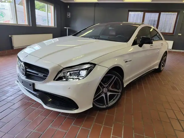 Mercedes-Benz CLS 63 AMG 4Matic *Navi*LED*H&K* Keyless-Go*
