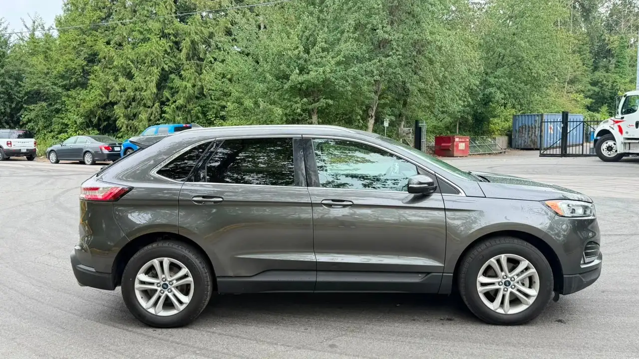 Ford Edge photo Ford Edge