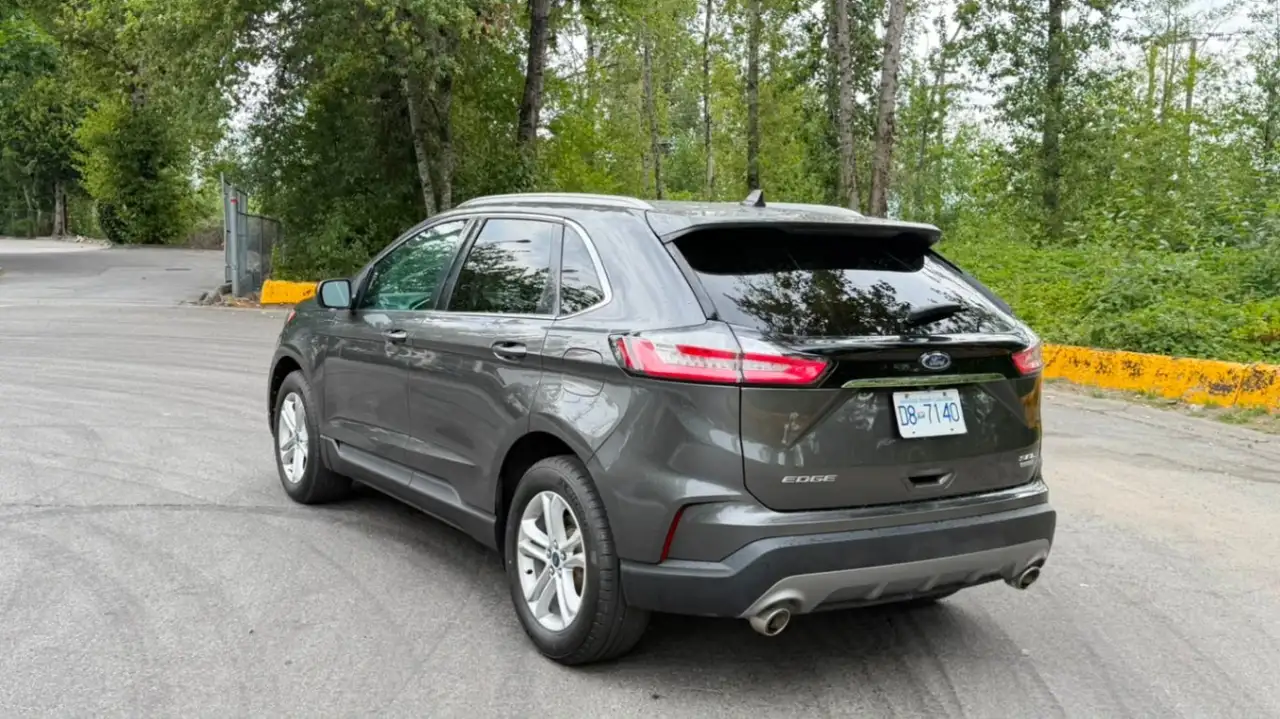 Ford Edge photo Ford Edge