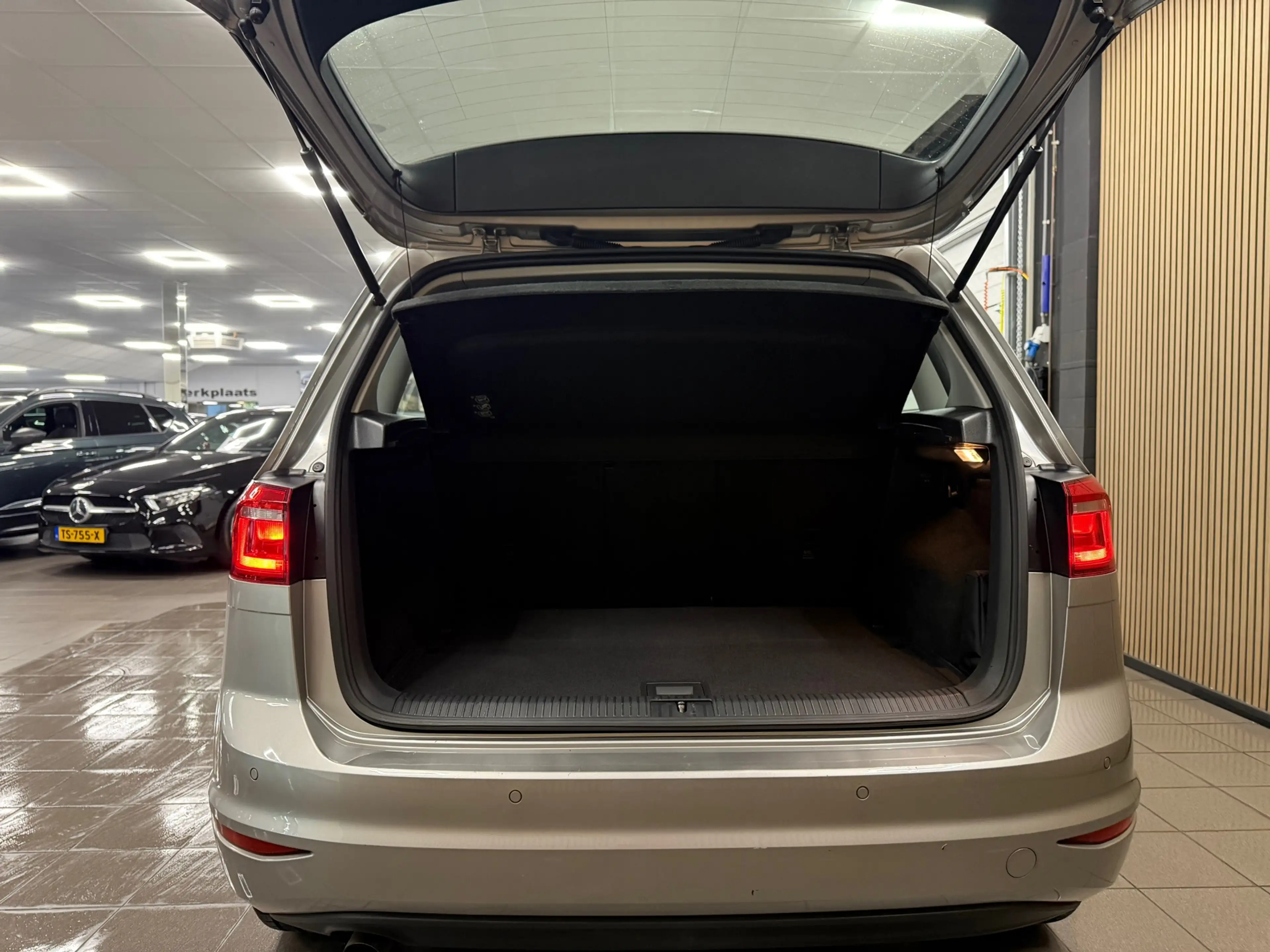 Volkswagen Golf Sportsvan 1.2 TSI Comfortline * Automaat / Navigatie / Cruis — photo 5