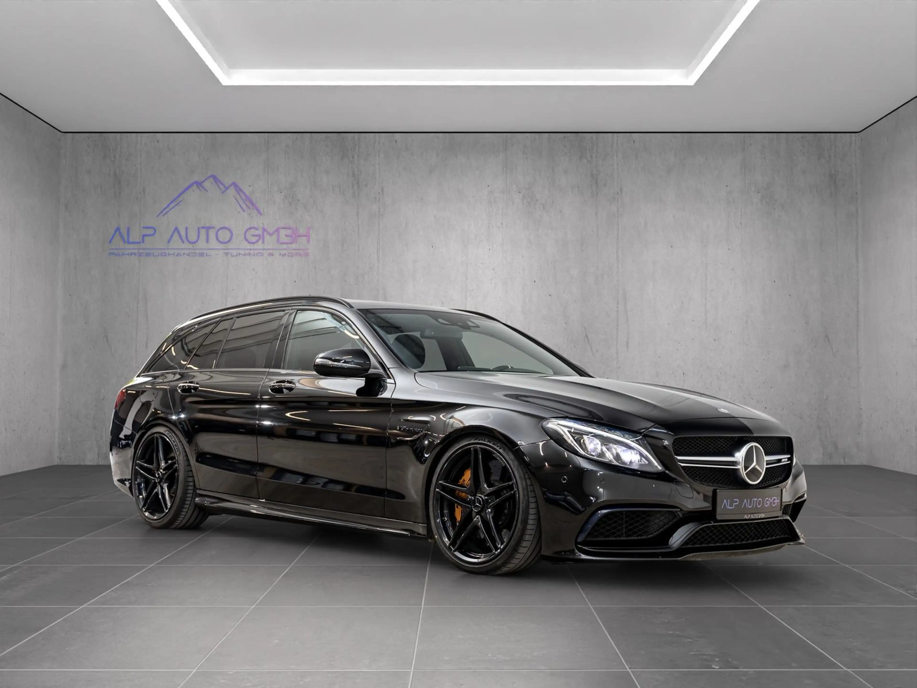 Mercedes-Benz C 63 AMG C 63S AMG/NIGHT/KERAMIK/SPORTAGA/PANO/BURM/COMAND — photo 2