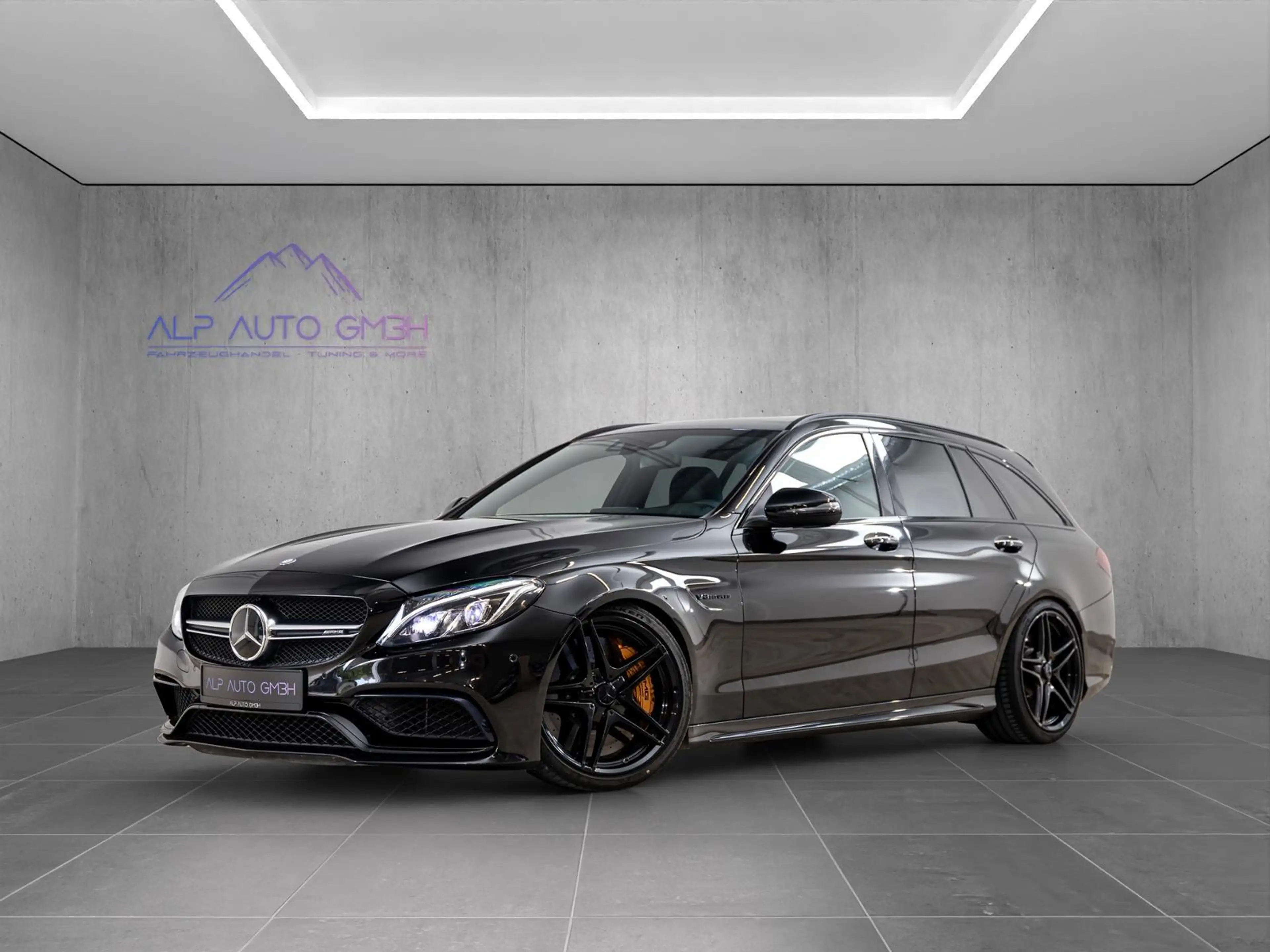 Mercedes-Benz C 63 AMG C 63S AMG/NIGHT/KERAMIK/SPORTAGA/PANO/BURM/COMAND