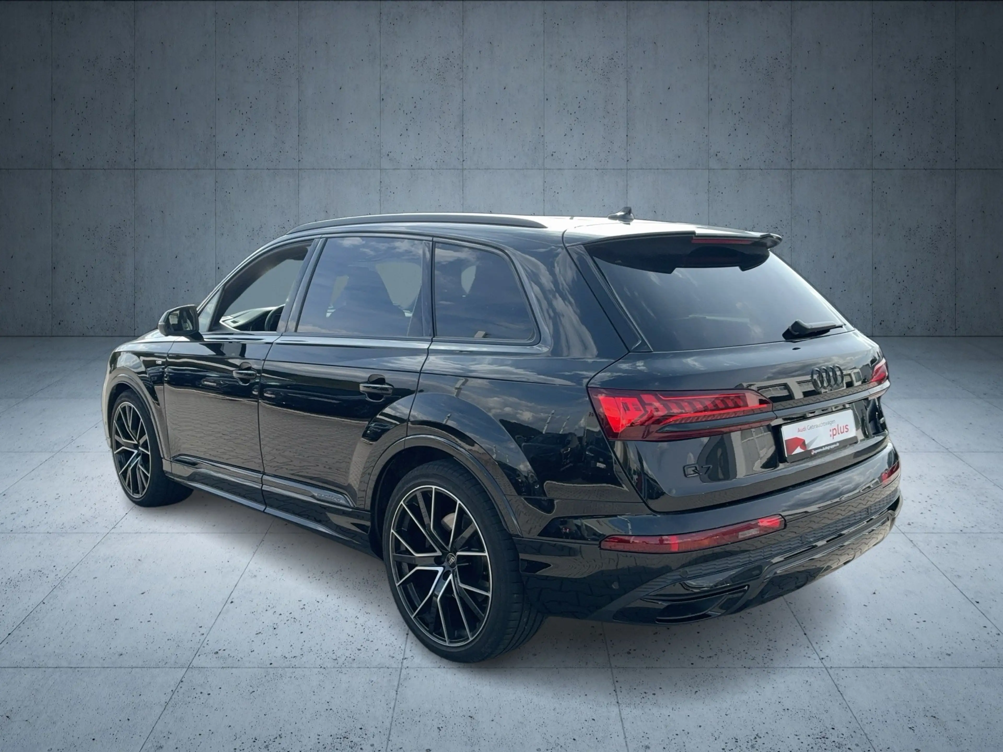 Audi Q7 SUV S line S line 50 TDI quattro 210(286) tiptron — photo 4