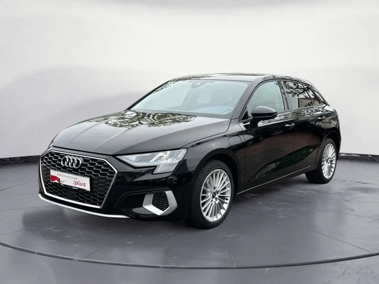 Audi A3 40 TFSIe advanced LED/AHK/Navi/Assi Noir - 2