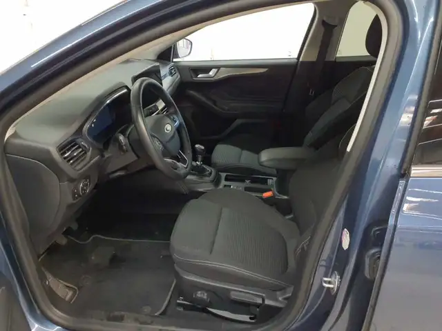 Ford Focus view 7