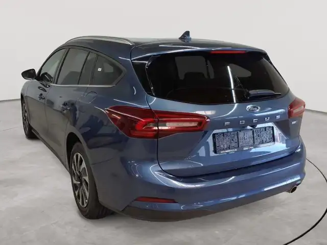 Ford Focus view 5