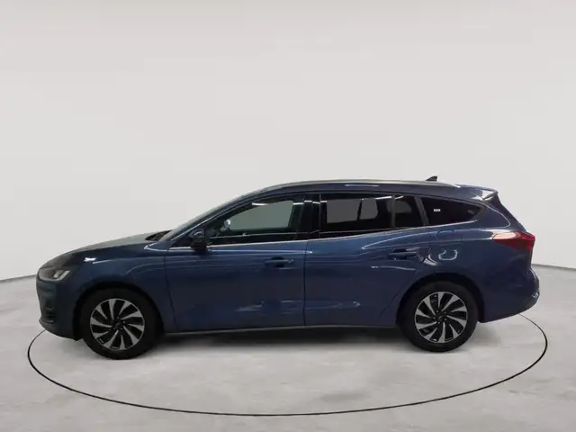 Ford Focus view 6