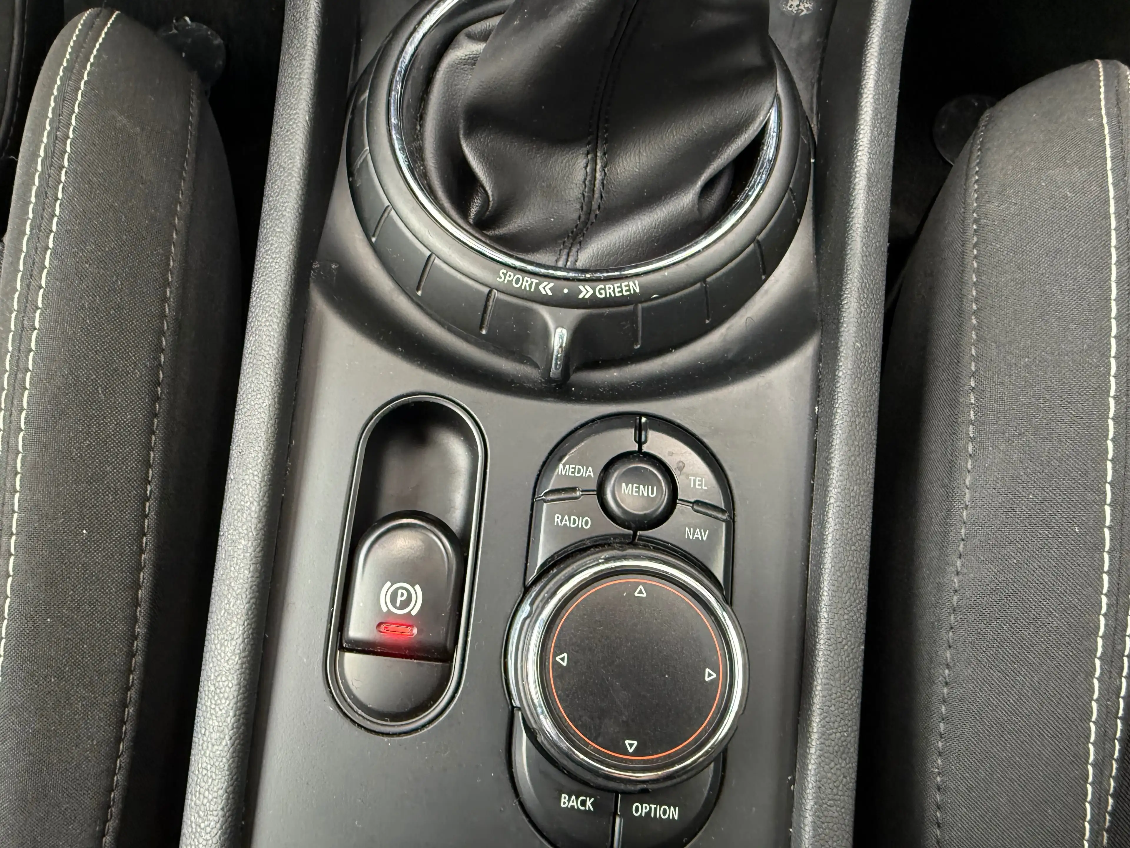 MINI Cooper SD Clubman 🔥 MINI CLUBMAN COOPER SD 2.0 DIESEL 190 CH – HUD – KEYLESS GO 🔥 — photo 13