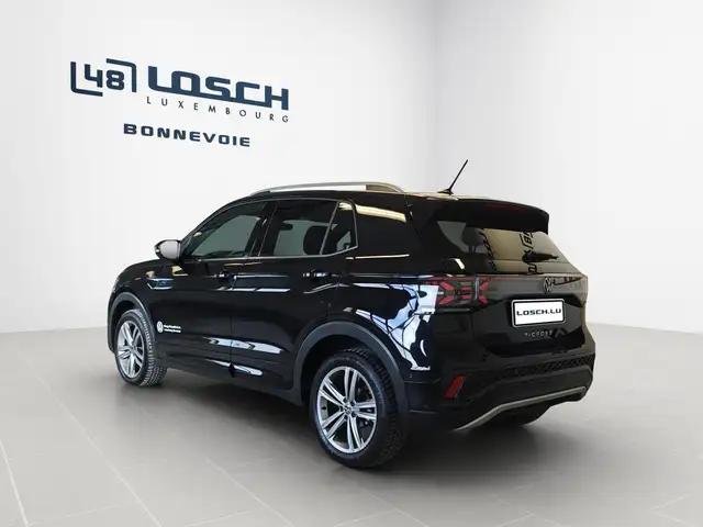 Volkswagen T-Cross view 6