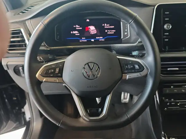 Volkswagen T-Cross view 10