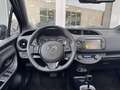 Toyota Yaris 1.5 Hybrid Bi-Tone Plus Parkeersensoren V+A | Acht Rood - thumbnail 9