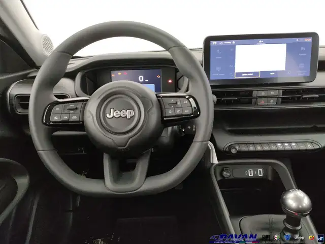Jeep Avenger view 12