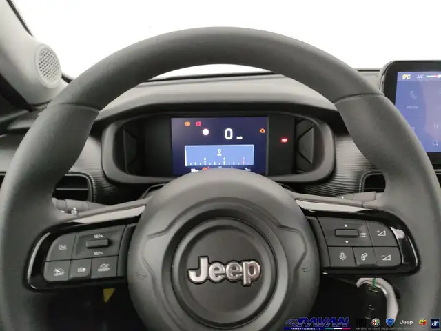 Jeep Avenger view 13