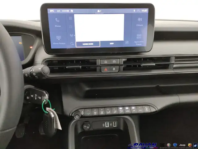 Jeep Avenger view 14