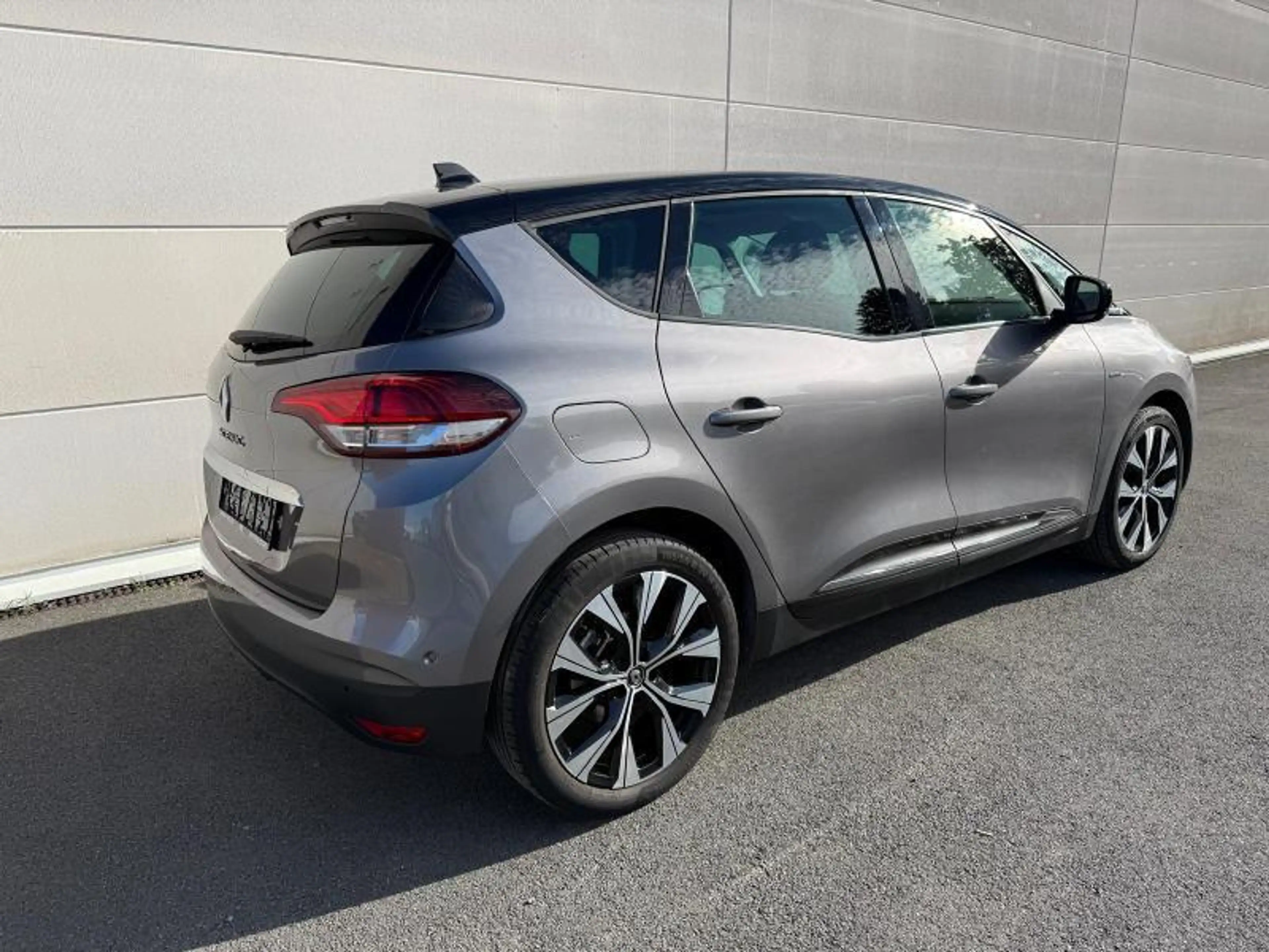 Renault Scenic Limited — photo 7