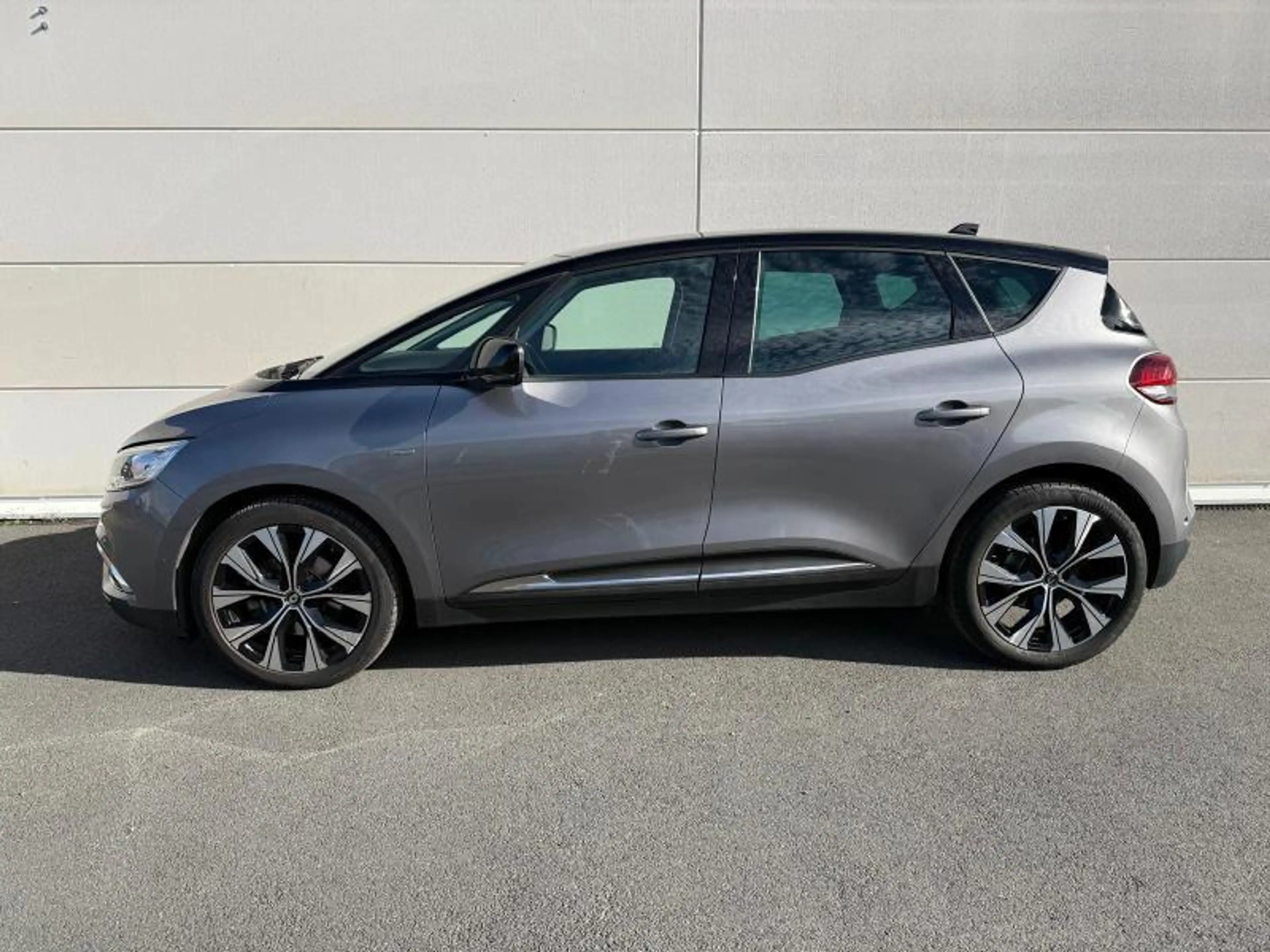 Renault Scenic Limited — photo 4