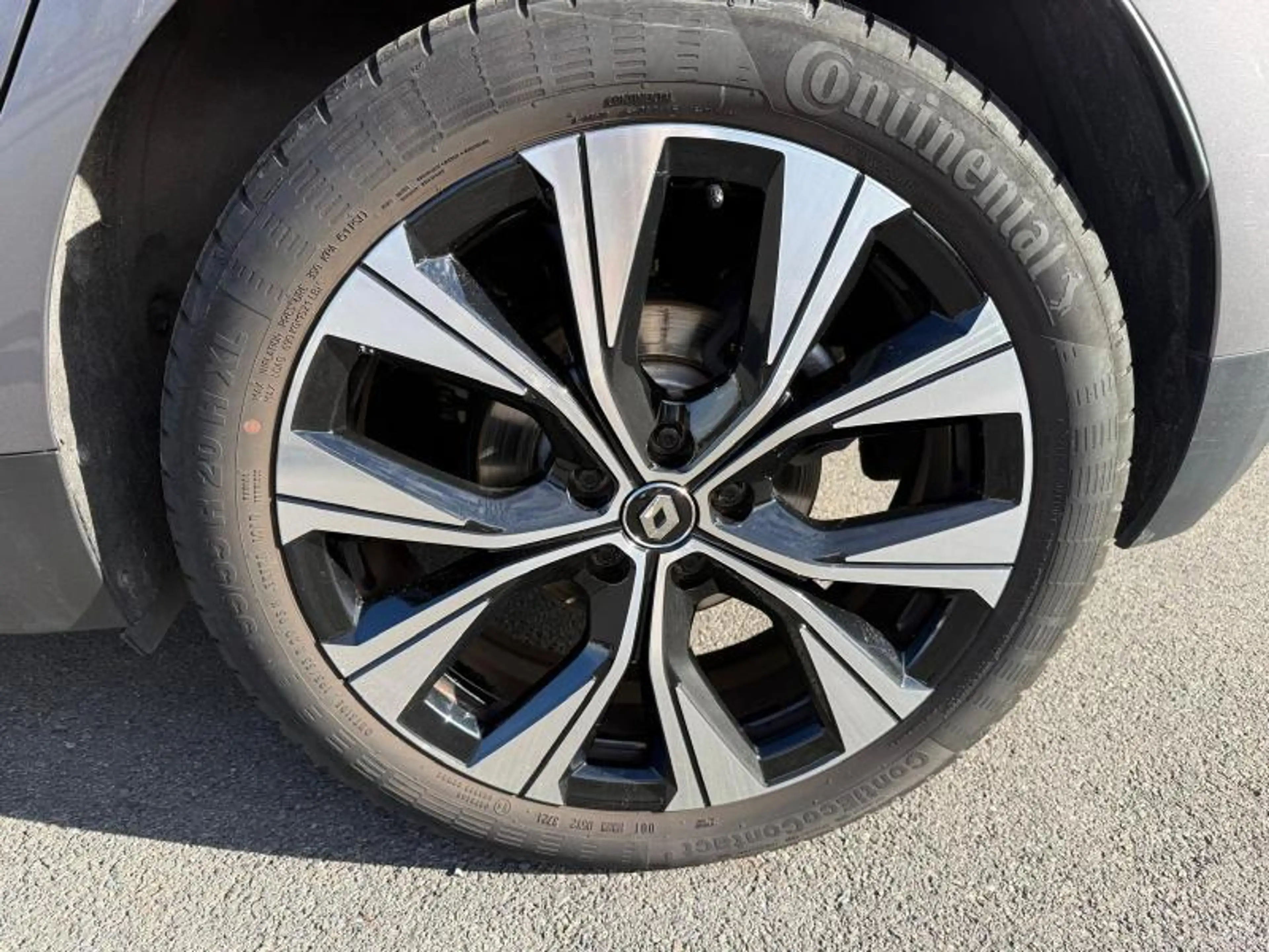 Renault Scenic Limited — photo 10