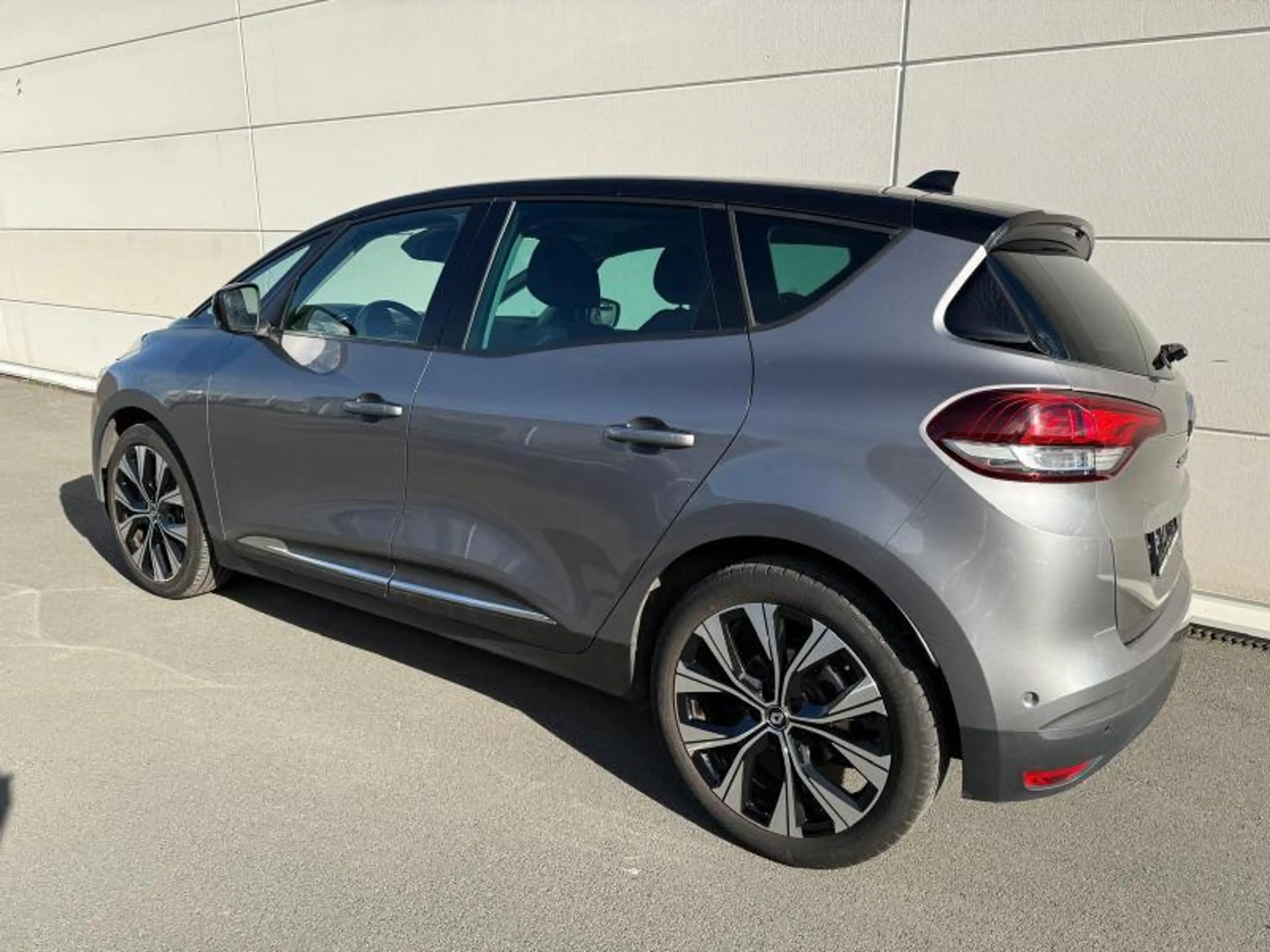 Renault Scenic Limited — photo 6