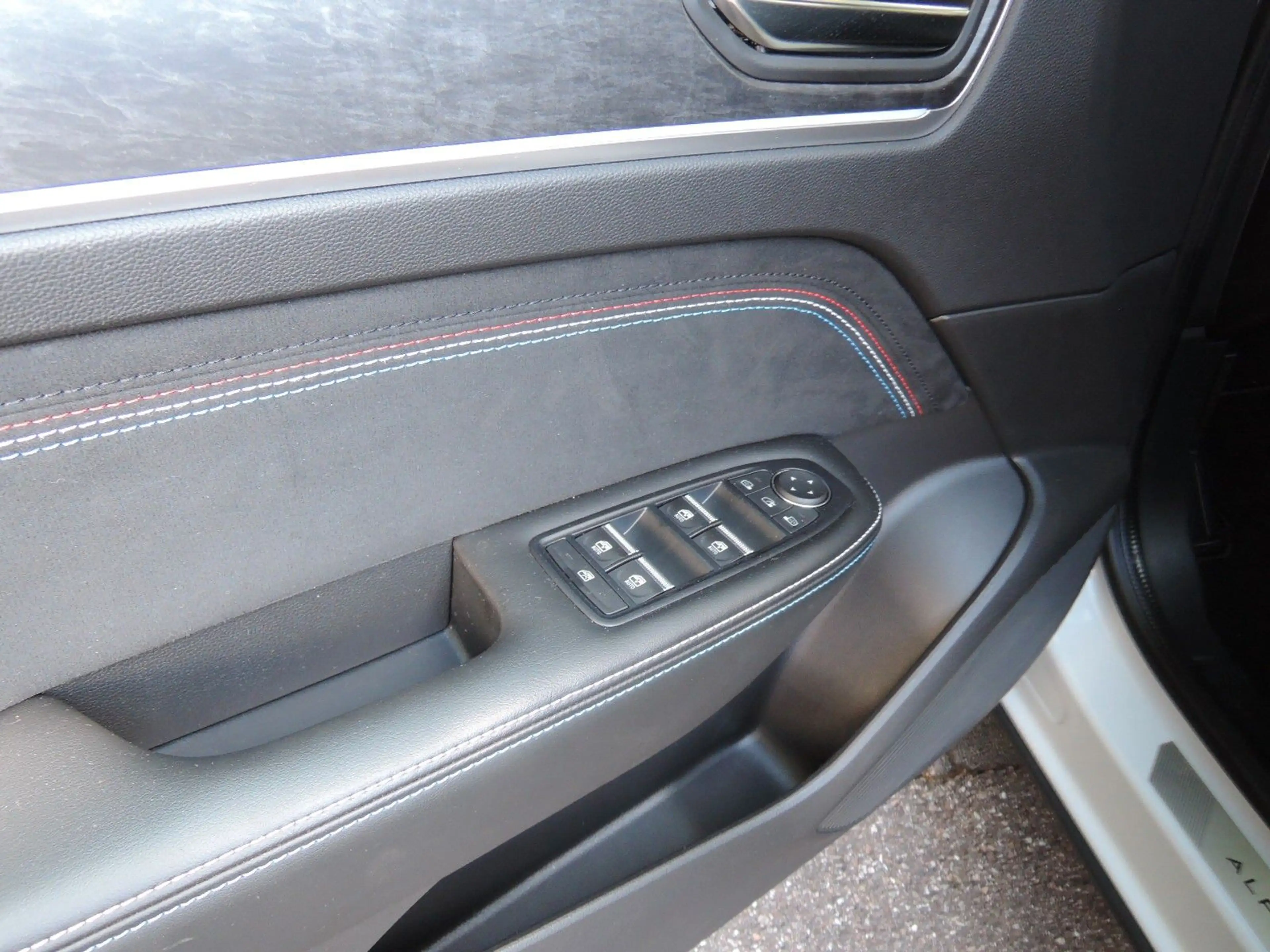 Renault Arkana 140 EDC Esprit Alpine GJR,Schiebedach,SHZ — photo 11